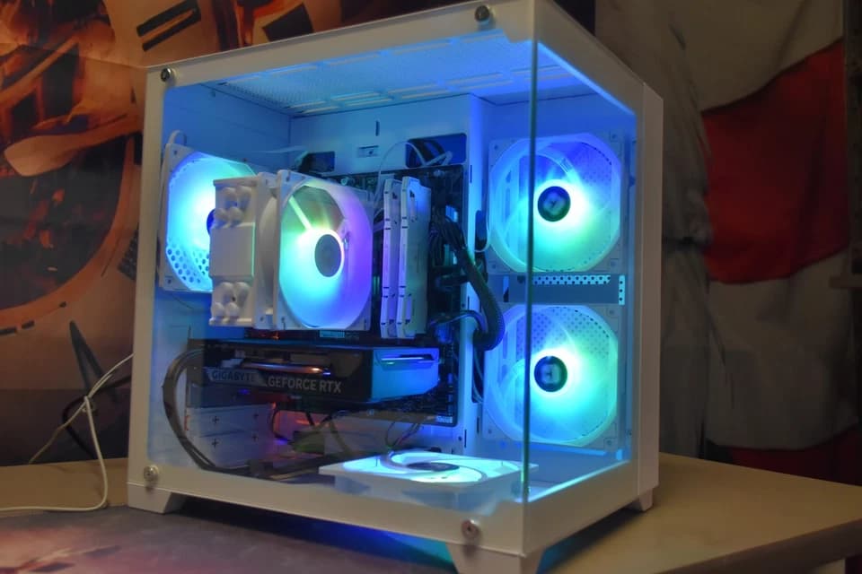 Intel I 5 9400 9th Gen 6 Cores 6 threads 16 GB RAM RTX 5050 8GB Intel 760 GB NVME+ 1 TBHHD + extras