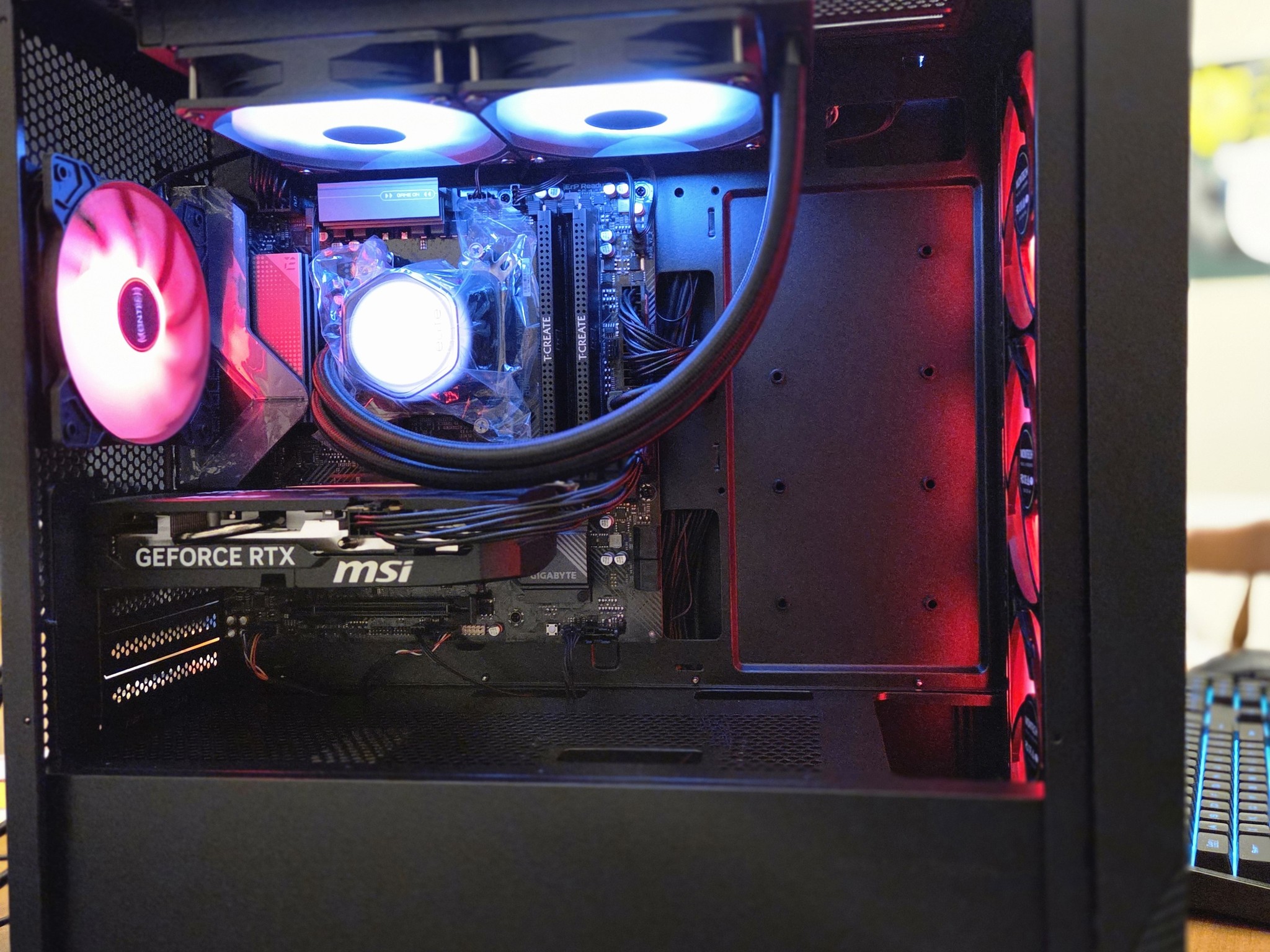 🎮RTX Gamer🎮AMD Ryzen 5 9600x | RTX 5060 8GB | 16GB DDR5 6000mhz | 1TB NVMe | RGB Win11+Wifi