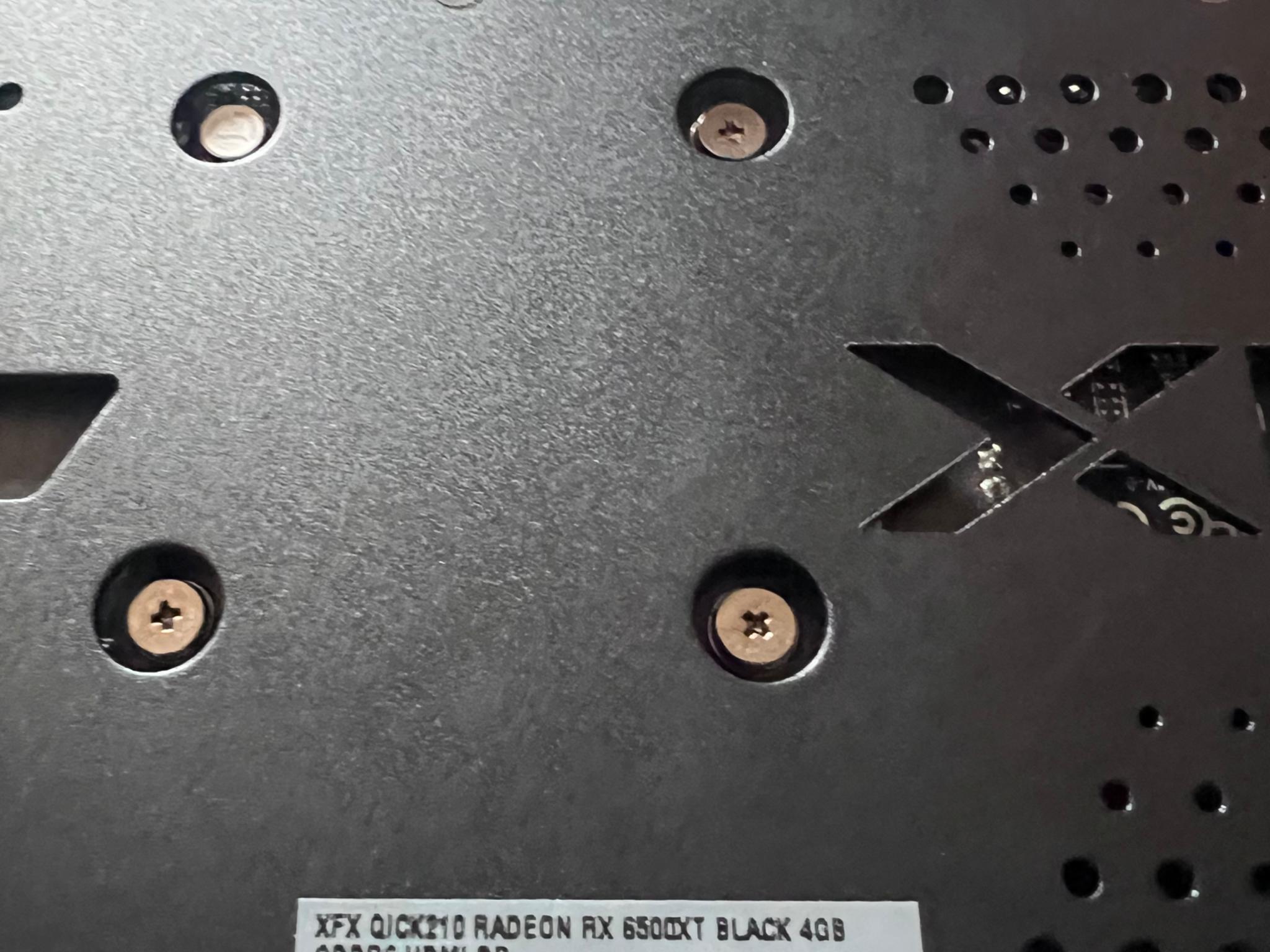 XFX Speedster QICK210 Radeon RX 6500XT 4GB