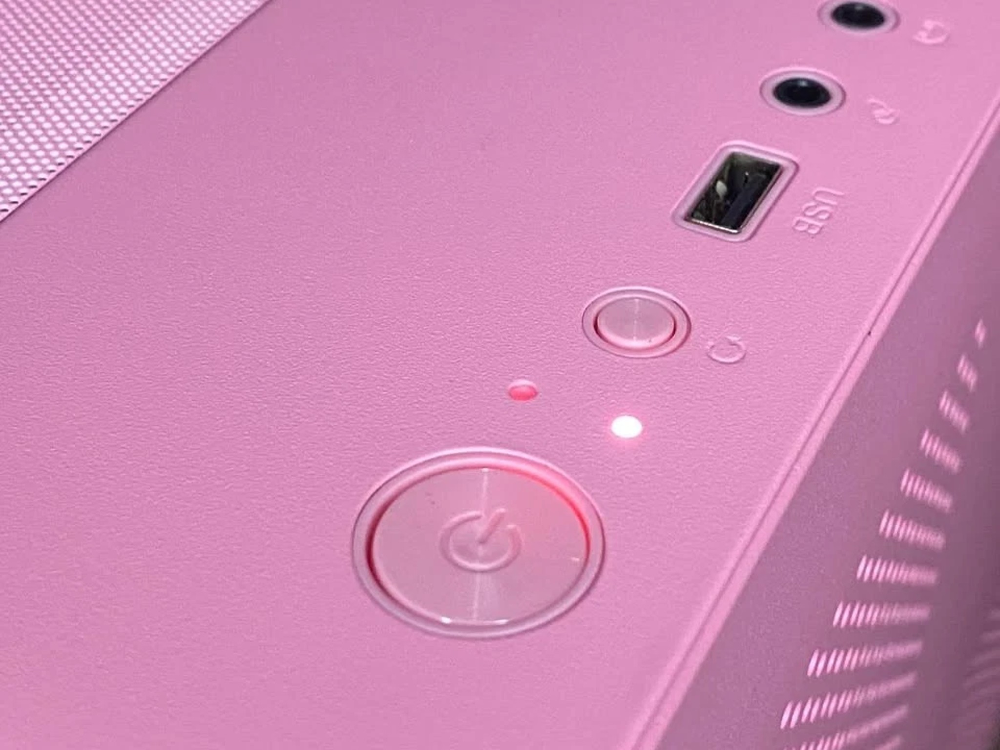 Pink Gaming PC (RTX 2060 6GB + AMD Ryzen 5 3600 + 16GB DDR4 + HDD + SSD)