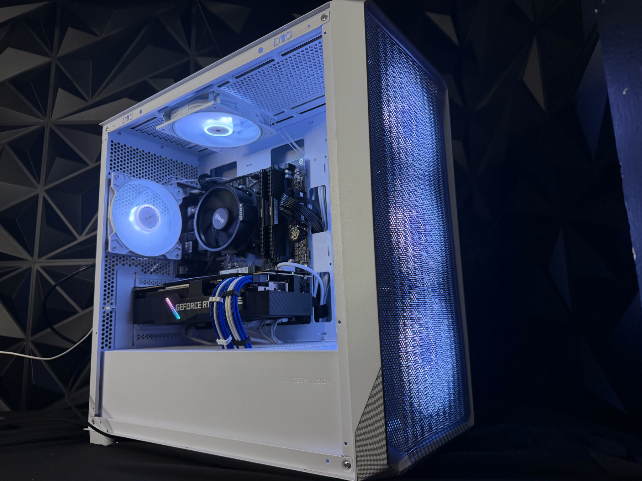 🔵⚡ BLUE FIBER ⚡🔵 Ryzen 5 5500| RTX 2080 Super | 16 GB DDR4| 1 TB SSD| 650W PSU