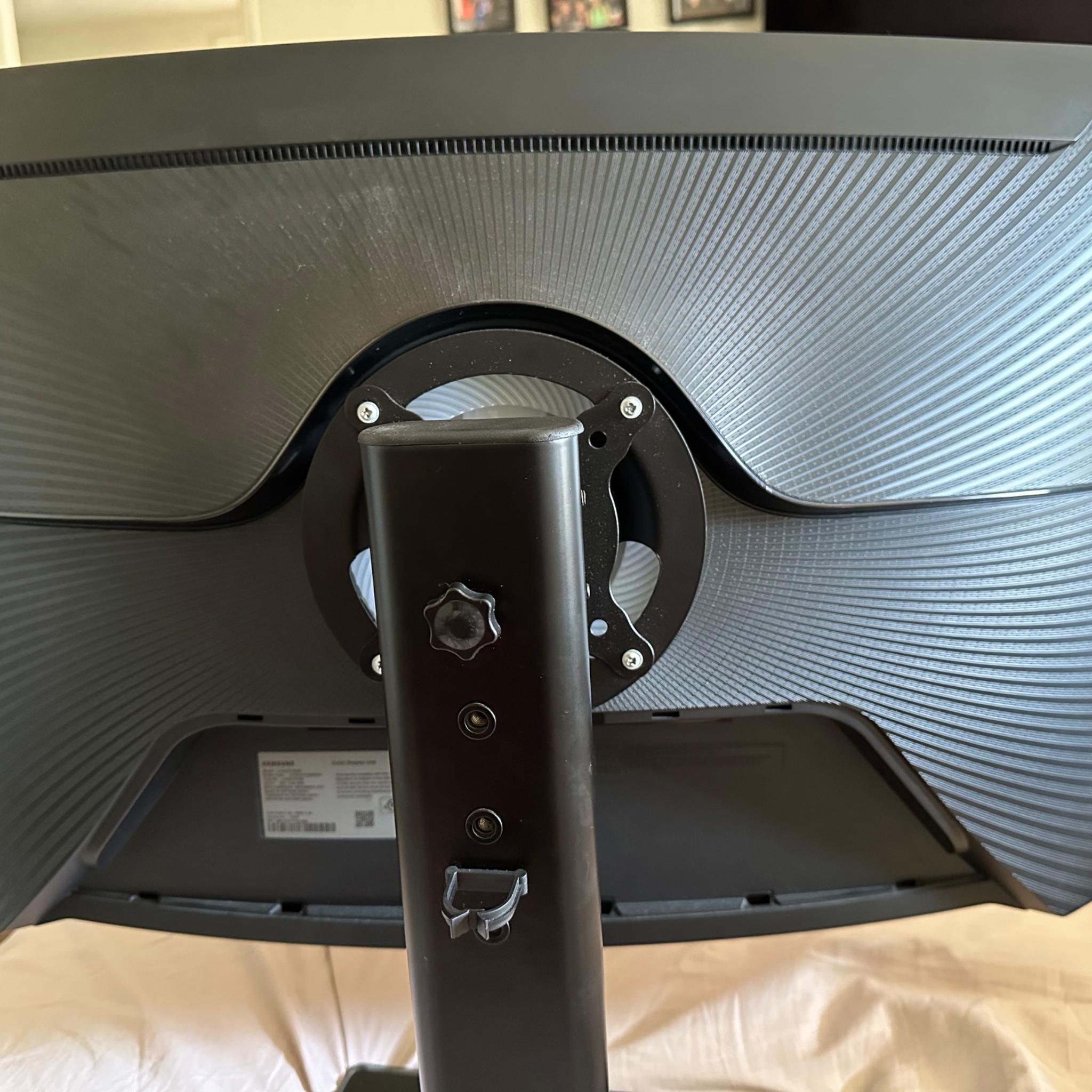 Samsung 32 inch curved gaming monitor