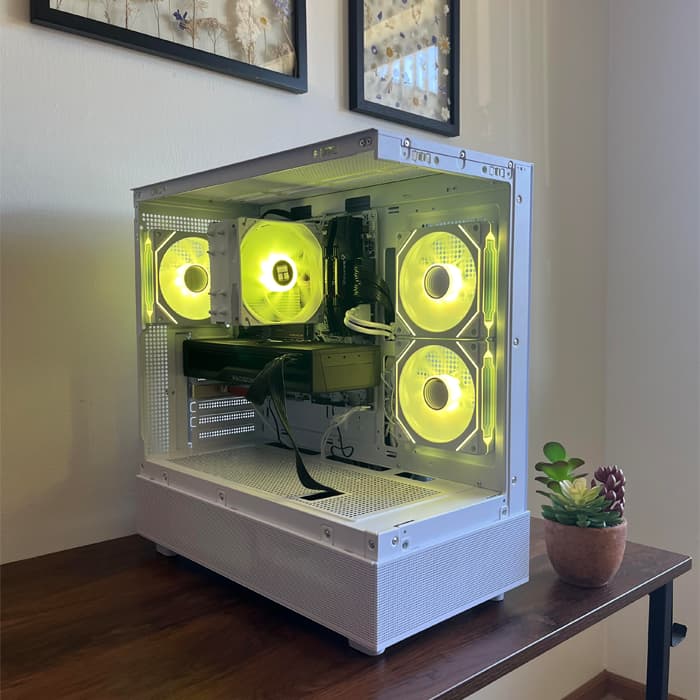 White Night - 6800XT - 5600X - 32GB - 2TB SSD