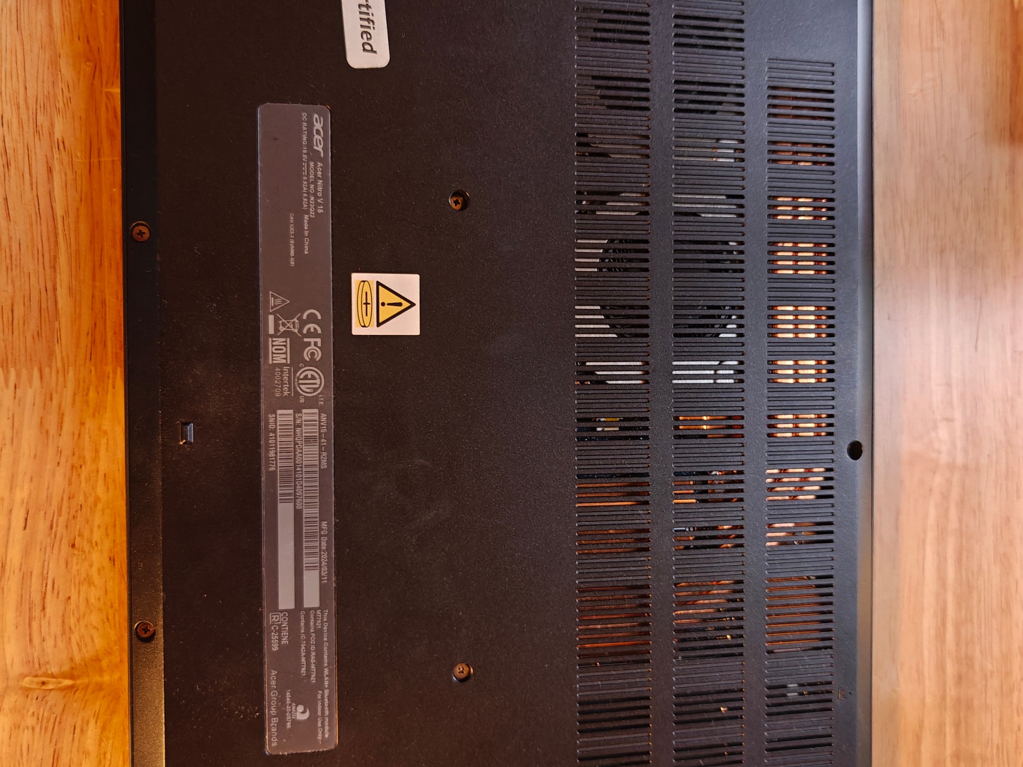 Acer Nitro V15 | R7 7735HS | RTX 4060 | 16GB RAM | 1TB SSD | Gaming Laptop