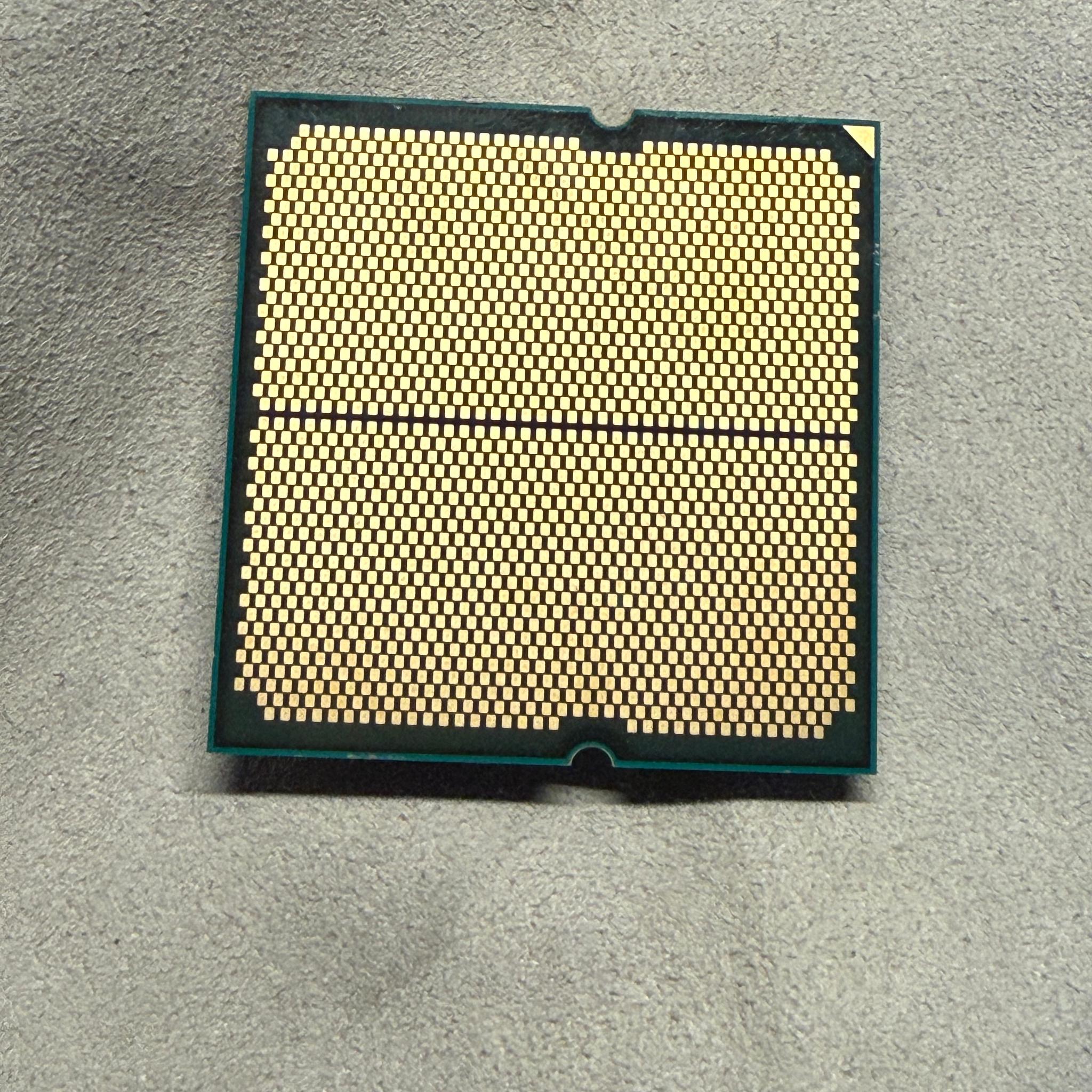AMD Ryzen 7 7800X3D - Excellent Condition