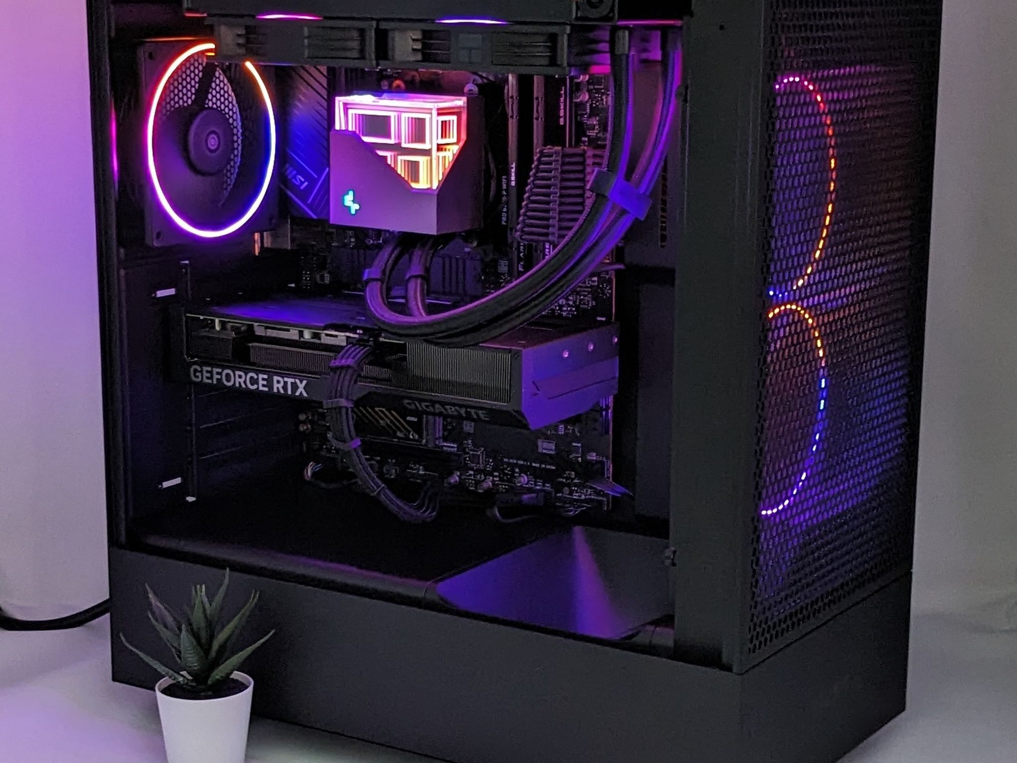 Elegant Flow | Nvidia RTX 4070 | Ryzen 7 7700X | 32gb RAM | Samsung 990 Pro 1TB Gen 4 NVMe SSD