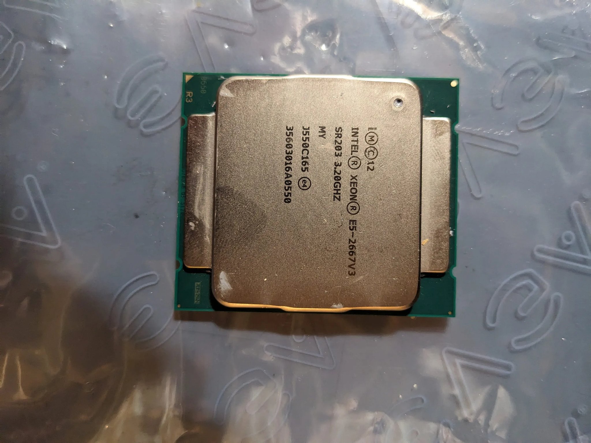 Intel Xeon E5-2667V3 -Socket 2011- 8 Cores - 3.6GHz Max Turbo