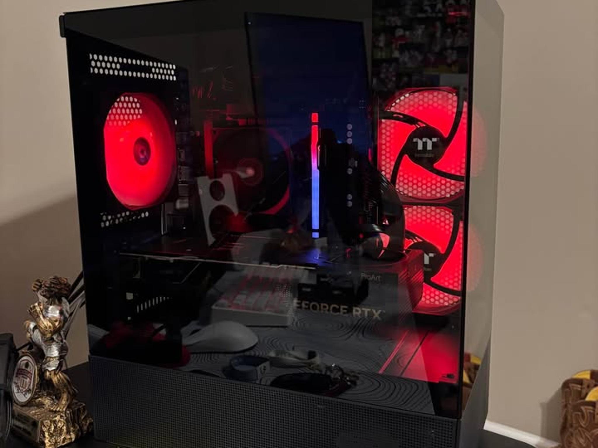 Gaming PC - RX 6600 / Intel Core Ultra 5 / 16GB DDR5