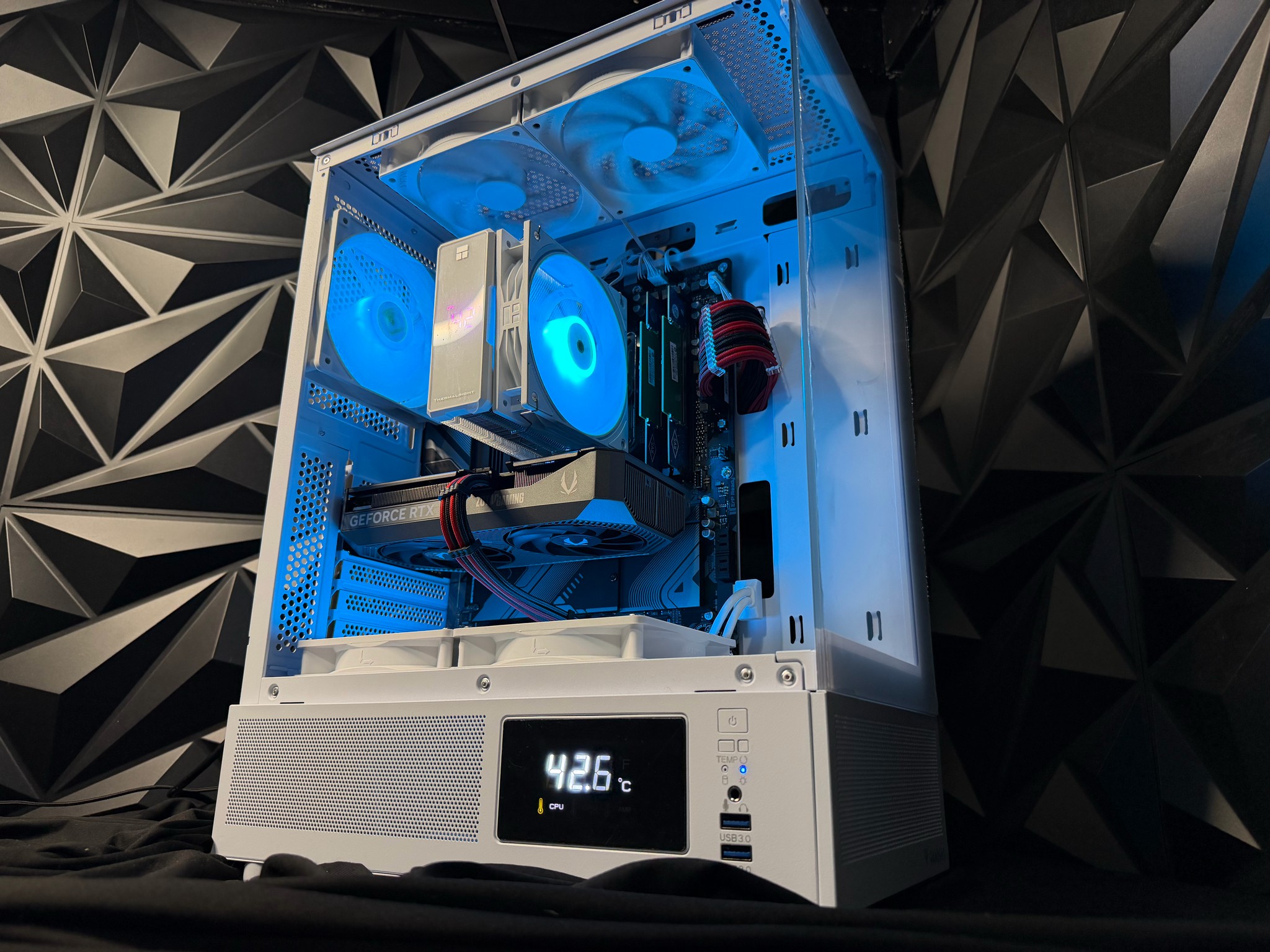🧊🔴 DIGI DOUBLE ICE 🔴🧊Ryzen 5 7600X| RTX 5060Ti| 16GB DDR5| 1.5 TB NVMe| 650W PSU