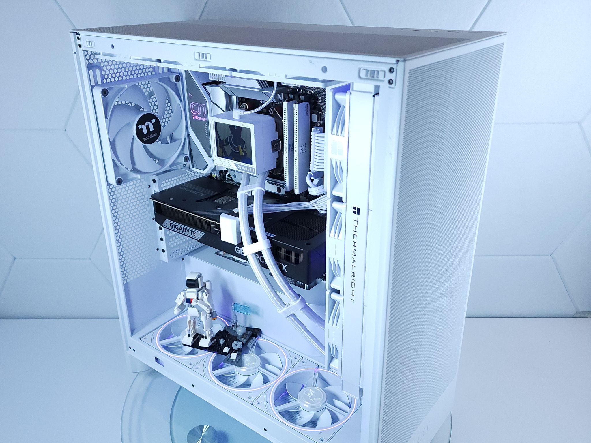 💜RTX 5080 Ryzen 7 7800X3D ● 1440p/4K Gaming Computer
