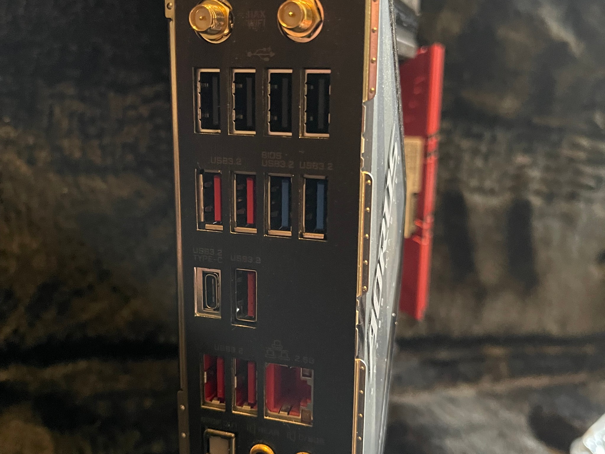 Gigabyte Aorus Master X570S / Ryzen 9 5950X / Team Group T-Force Vulcan Z 64gb (2-32gb) DDR4 3600