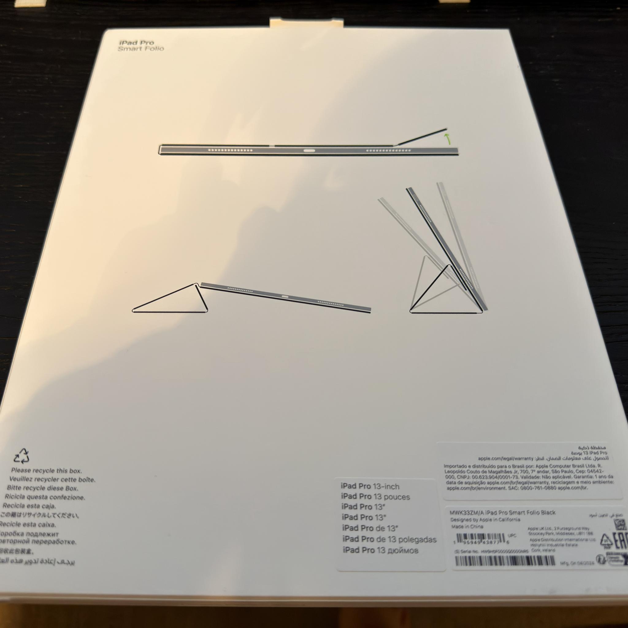 Smart Folio for iPad Pro 13-inch (M4 & M5) - Black
