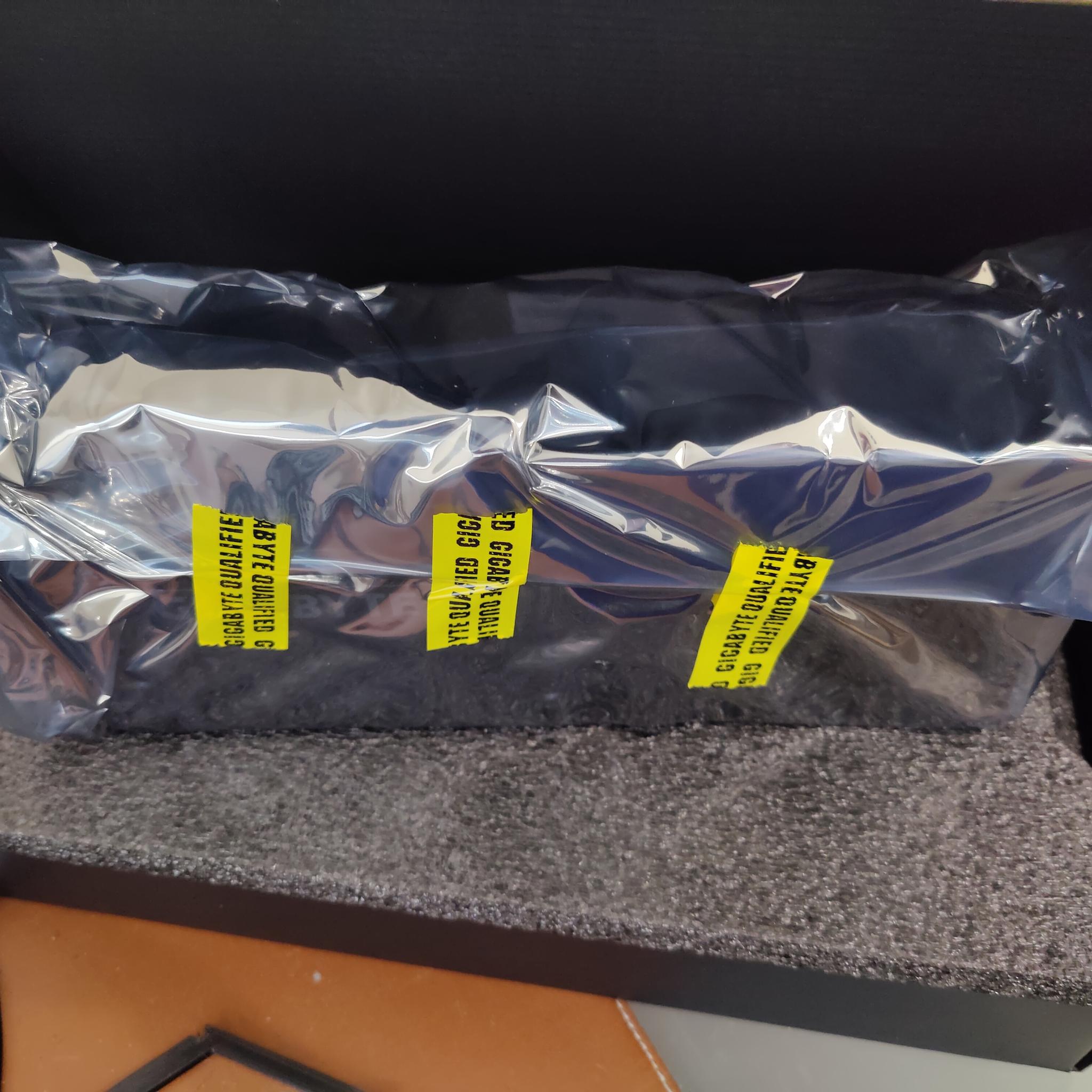 GIGABYTE RX 9070 XT GAMING OC 16G