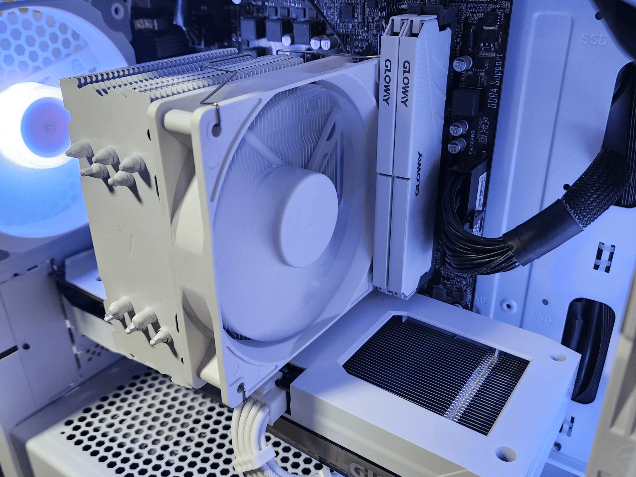 🤍🤍🤍 Gigabyte Radeon RX 6600 8GB // AMD Ryzen 5 3500X 6-Core // Gloway 16GB 3200MHz