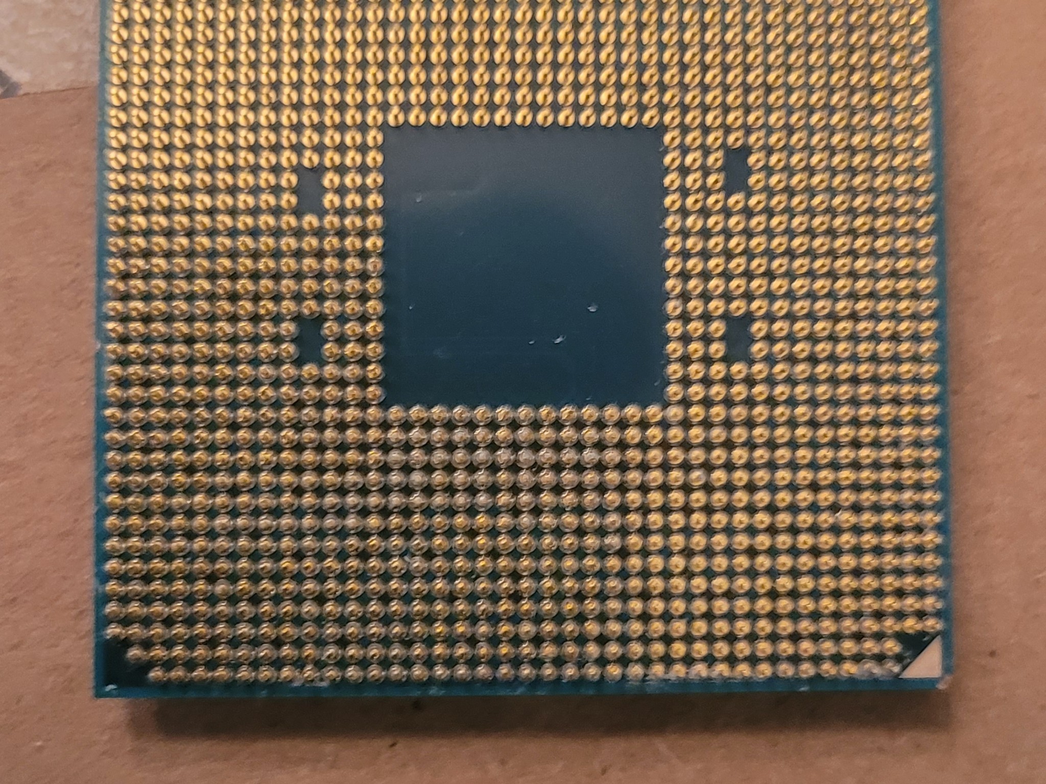 AMD Ryzen 3 2200G