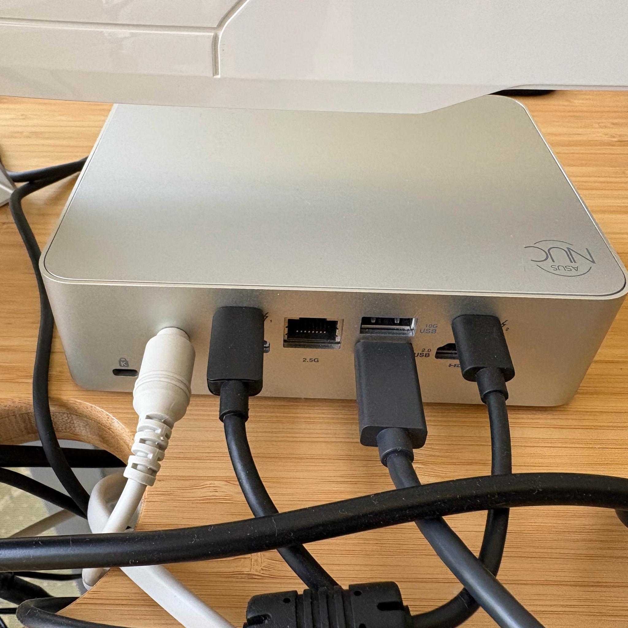 ASUS NUC 15 Pro Plus Mini PC (NUC15CRS)