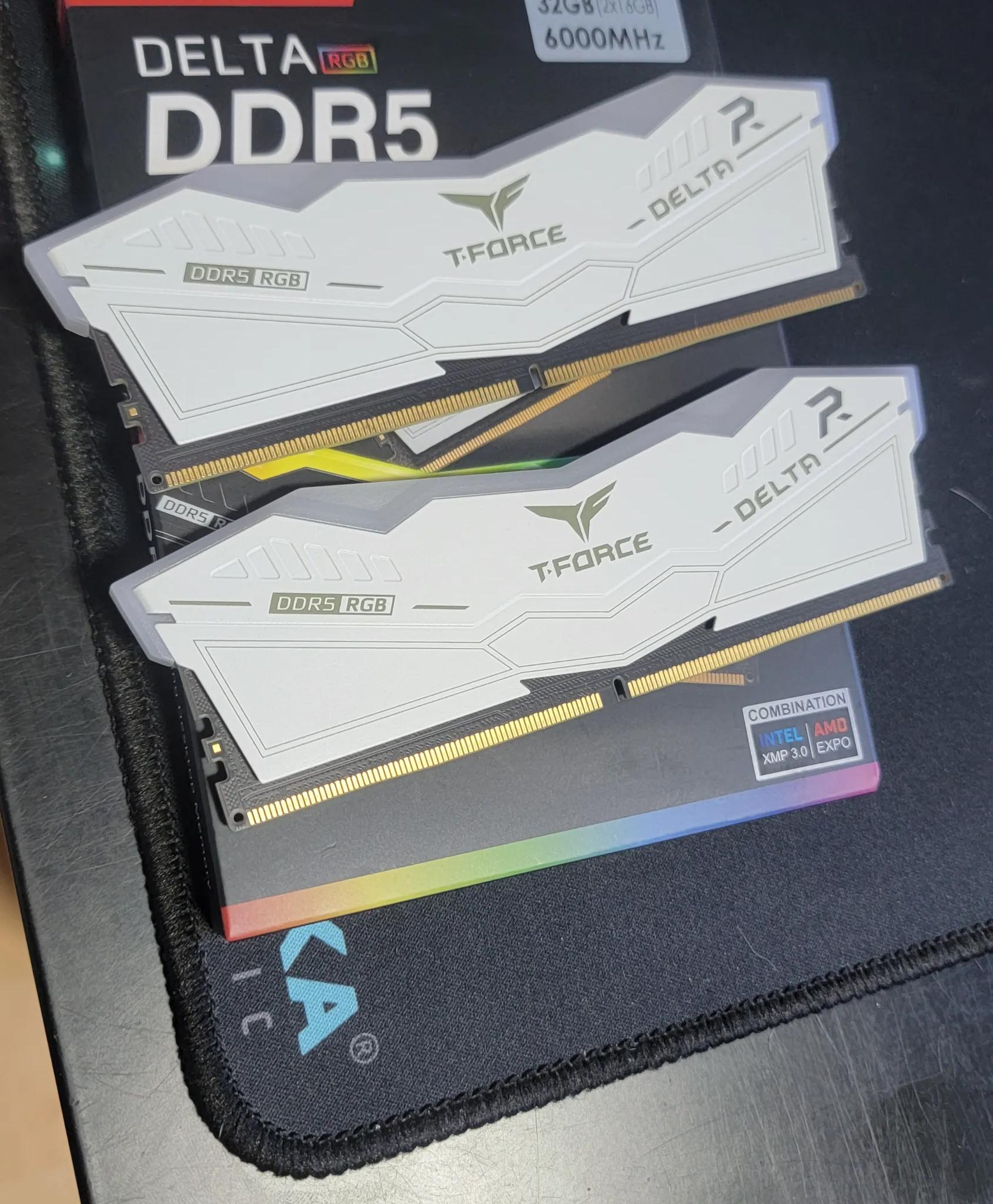 T-Force Delta RGB DDR5 White-4x16 64 GB 6000/CL38