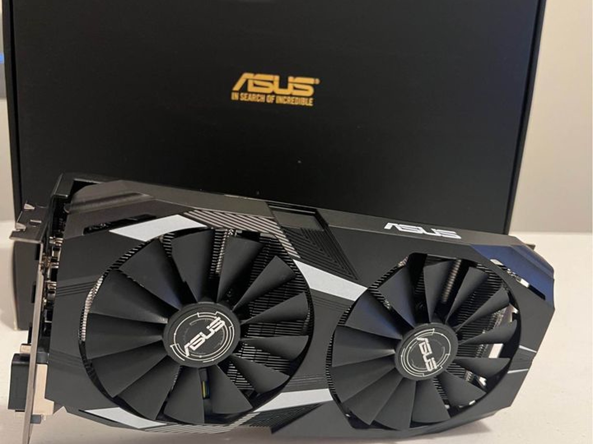 ASUS AMD Radeon RX 580 8GB