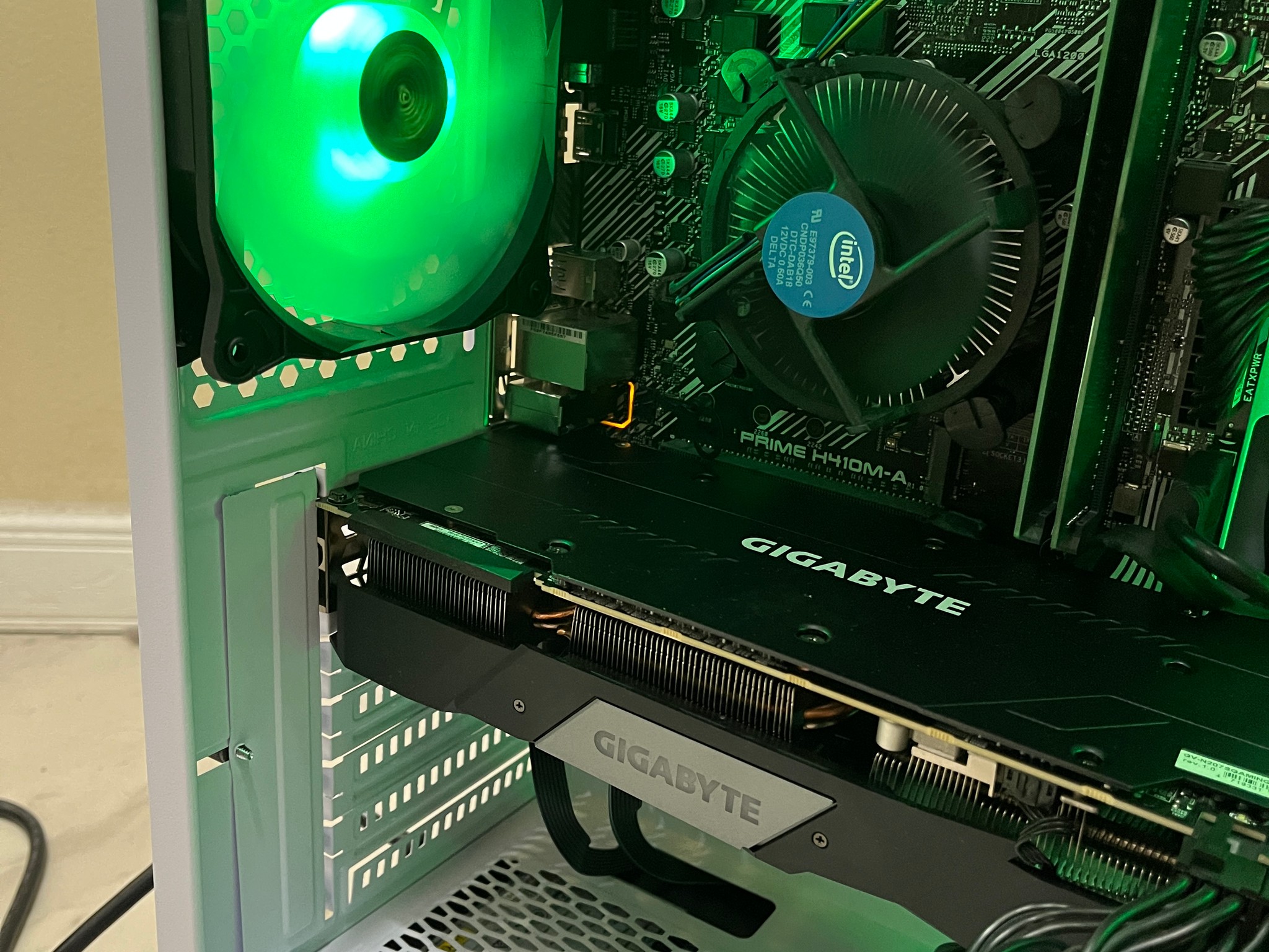 🟠🔥NVIDIA RTX 2070 Super, Intel i5-10400, 16GB RAM, 500 GB SSD, High Performance RGB Gaming PC 🖥️