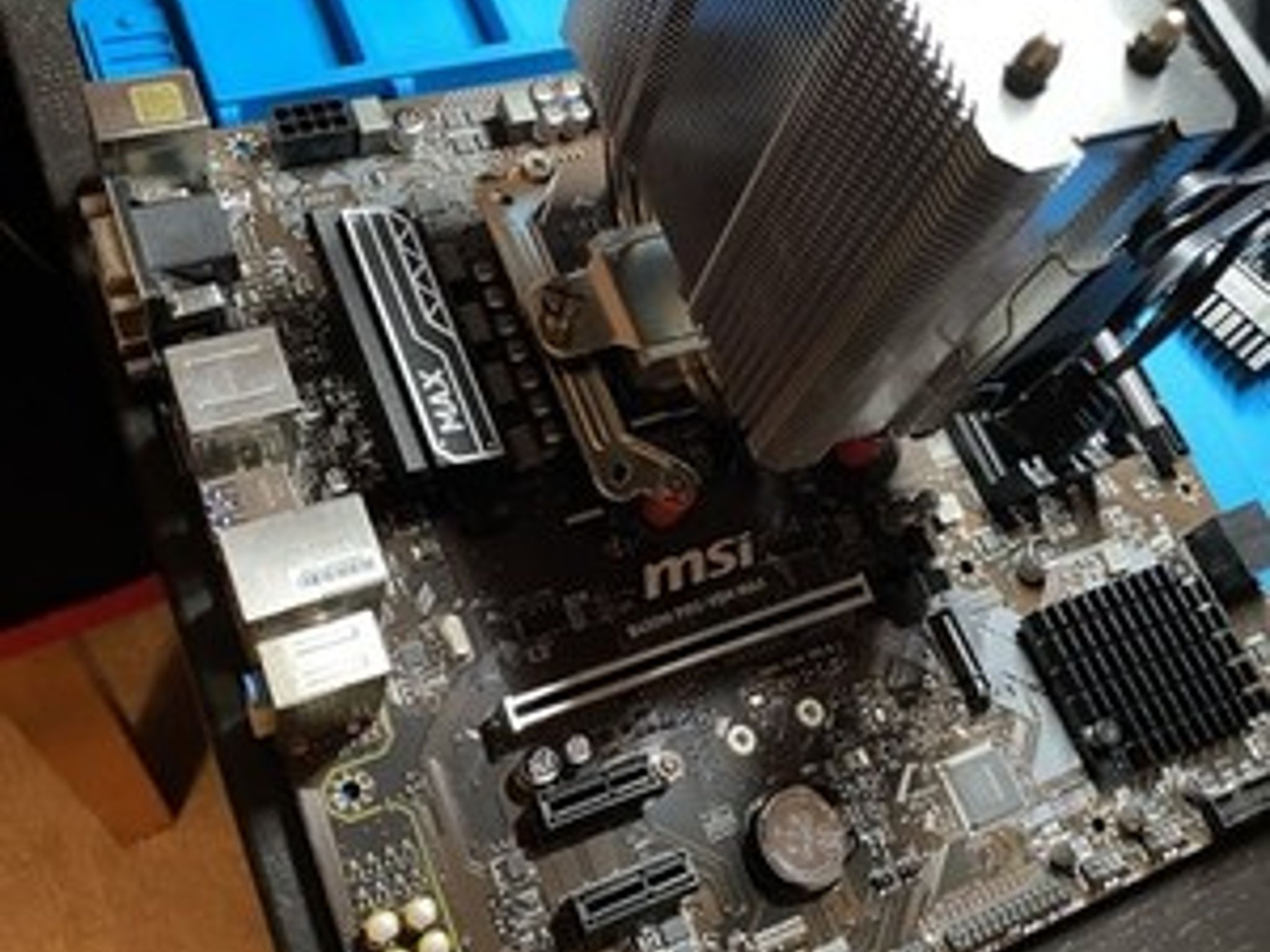 AM4 MSI B450M Pro, R9 3900X, 16GB T-Force DDR4 Bundle