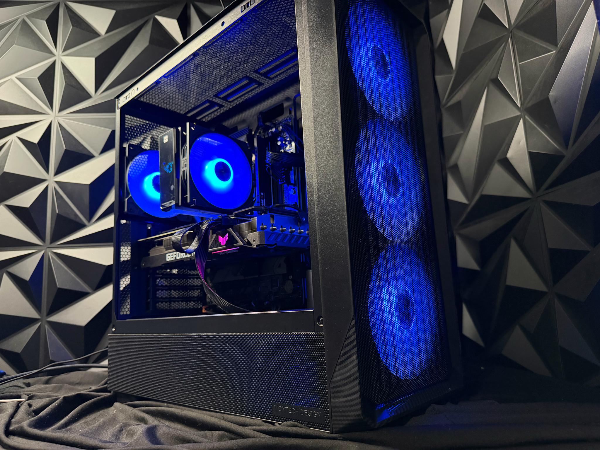 🖤🔥 BLACK CARBON 🔥🖤 Ryzen 5 7600X| RTX 3070Ti| 1 TB NVMe| 16 GB DDR5| 650W PSU