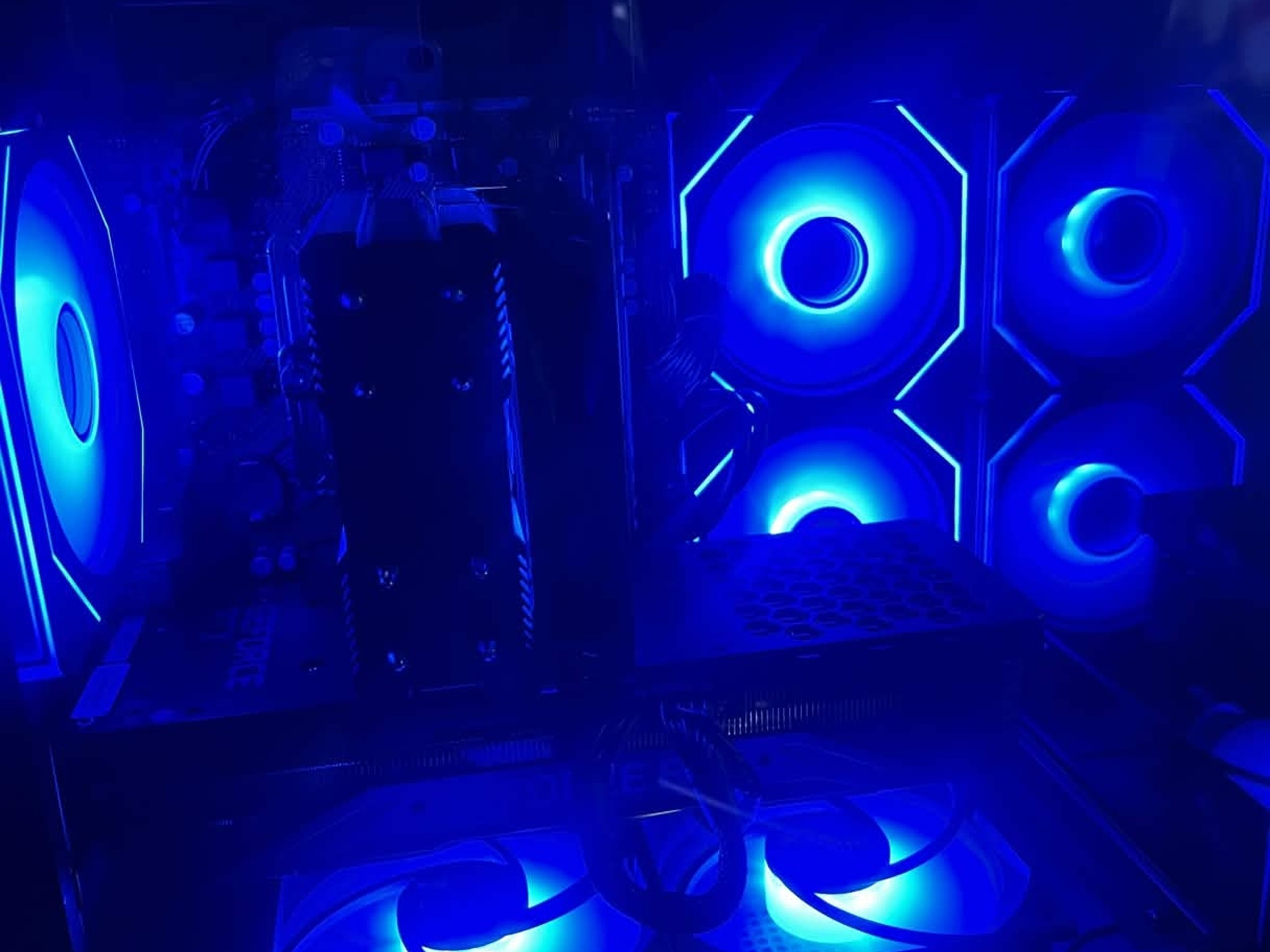 Mini Gaming PC | Ryzen 5600 | RTX 3070 | 1 TB SSD | 16GB DDR4