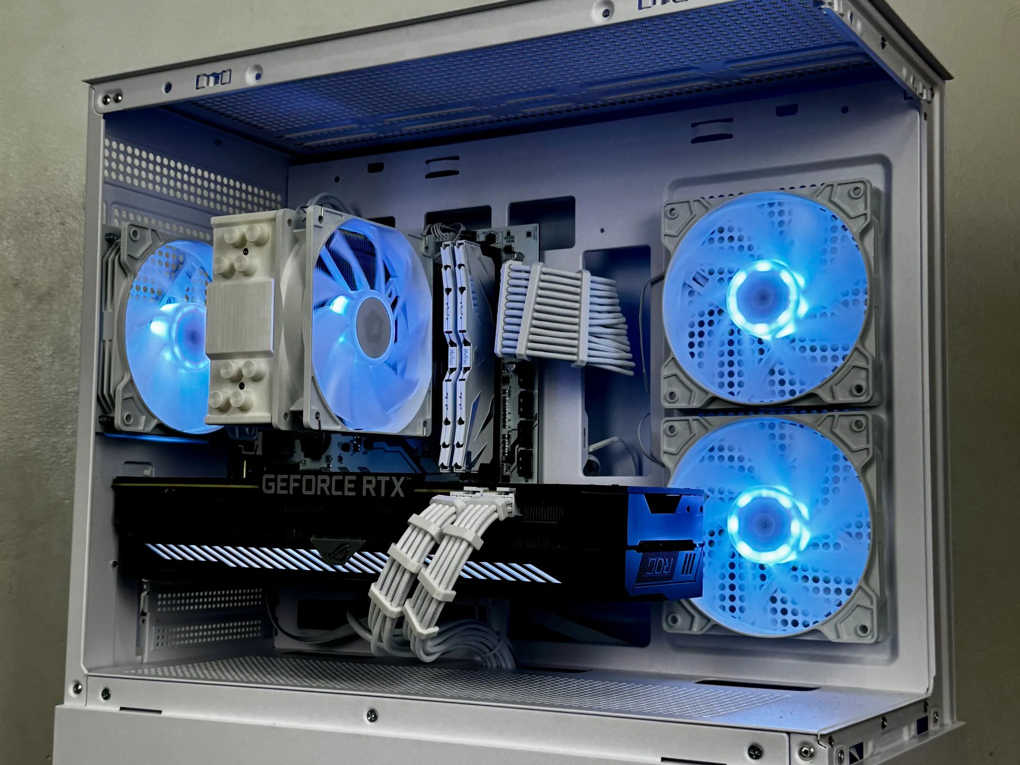 🤍White🤍 Budget Gaming PC (Ryzen 5 5500 + RTX 3070 + 16gb of Ram)