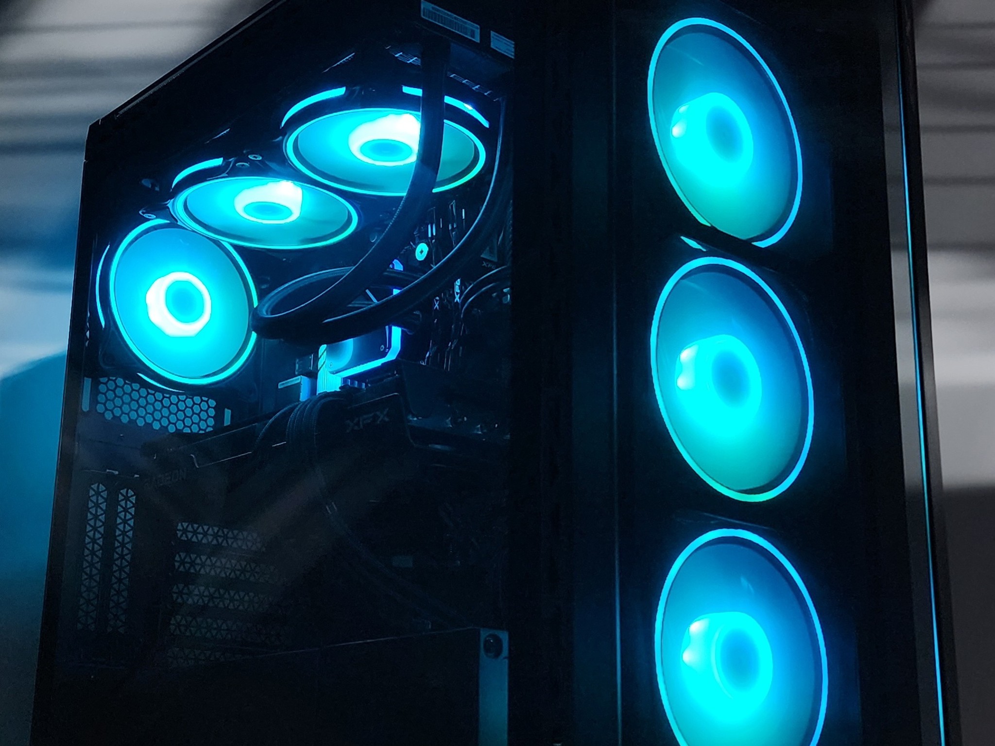 Gaming PC i5-12600KF 16GB RAM 1TB SSD RX 7600 XT 16GB Windows 11 Computer