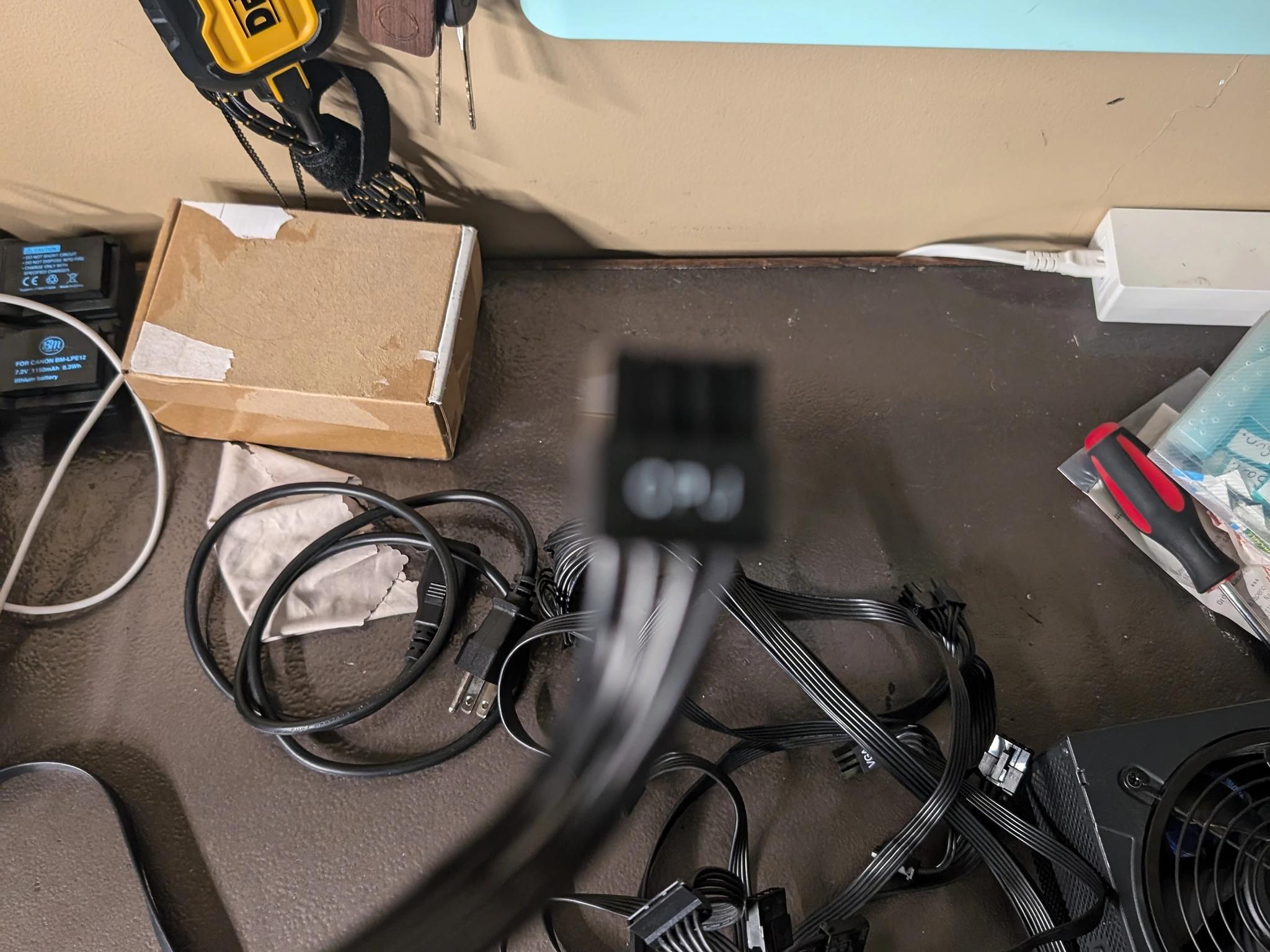 [Used] Fsp 750w White Plus