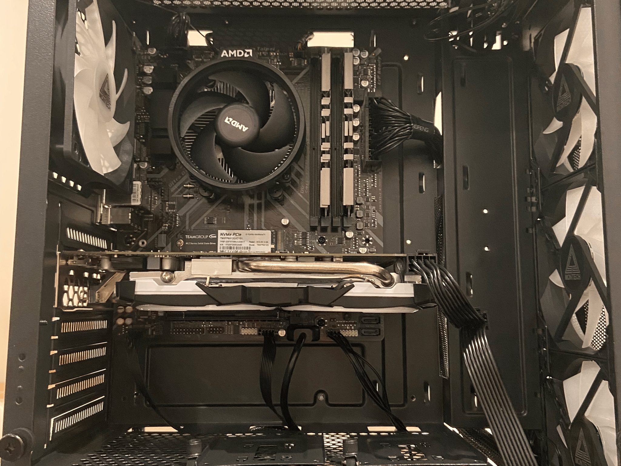 Ryzen 5 - 16 GB RAM - 8GB Radeon RX570