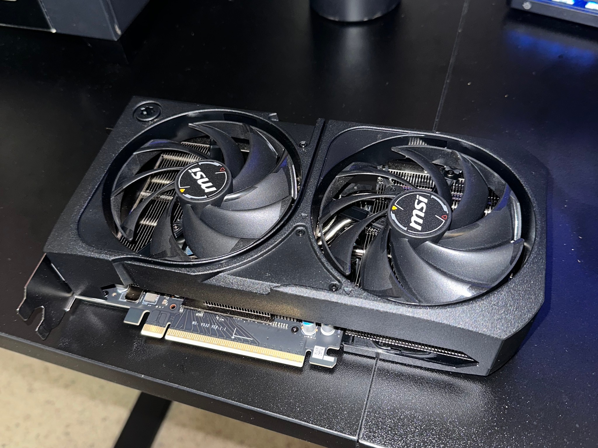 MSI GeForce RTX 5070 12G SHADOW 2X OC