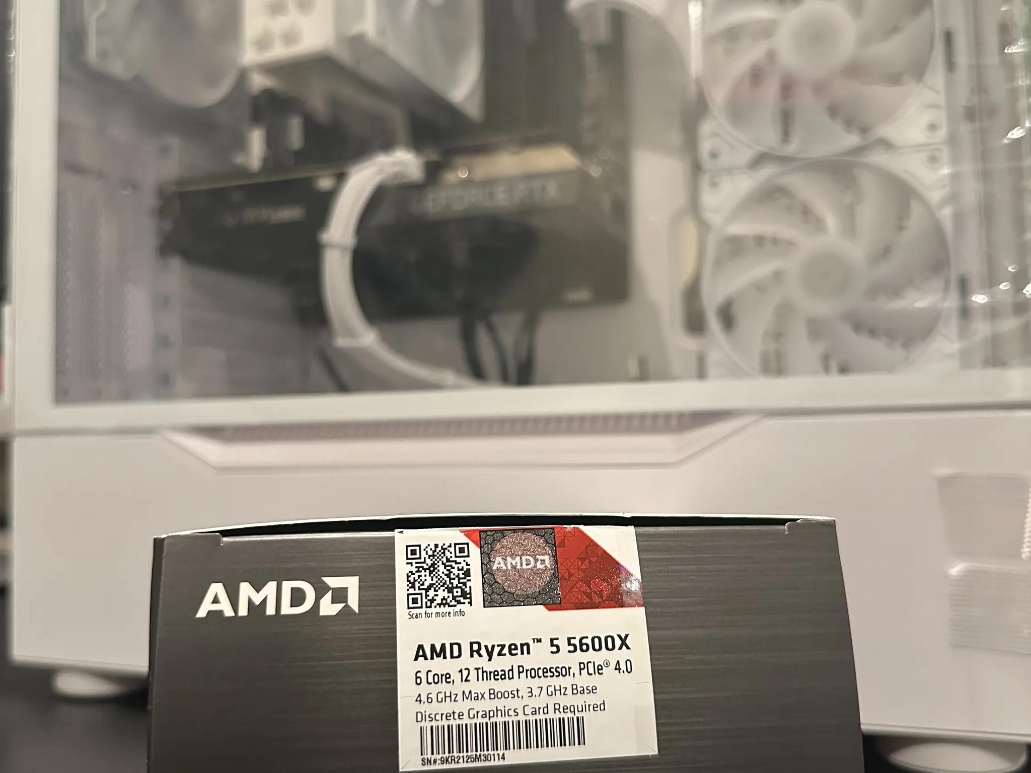 Like New! Ryzen 5 5600x W/ Wraith Stealth CPU Cooler