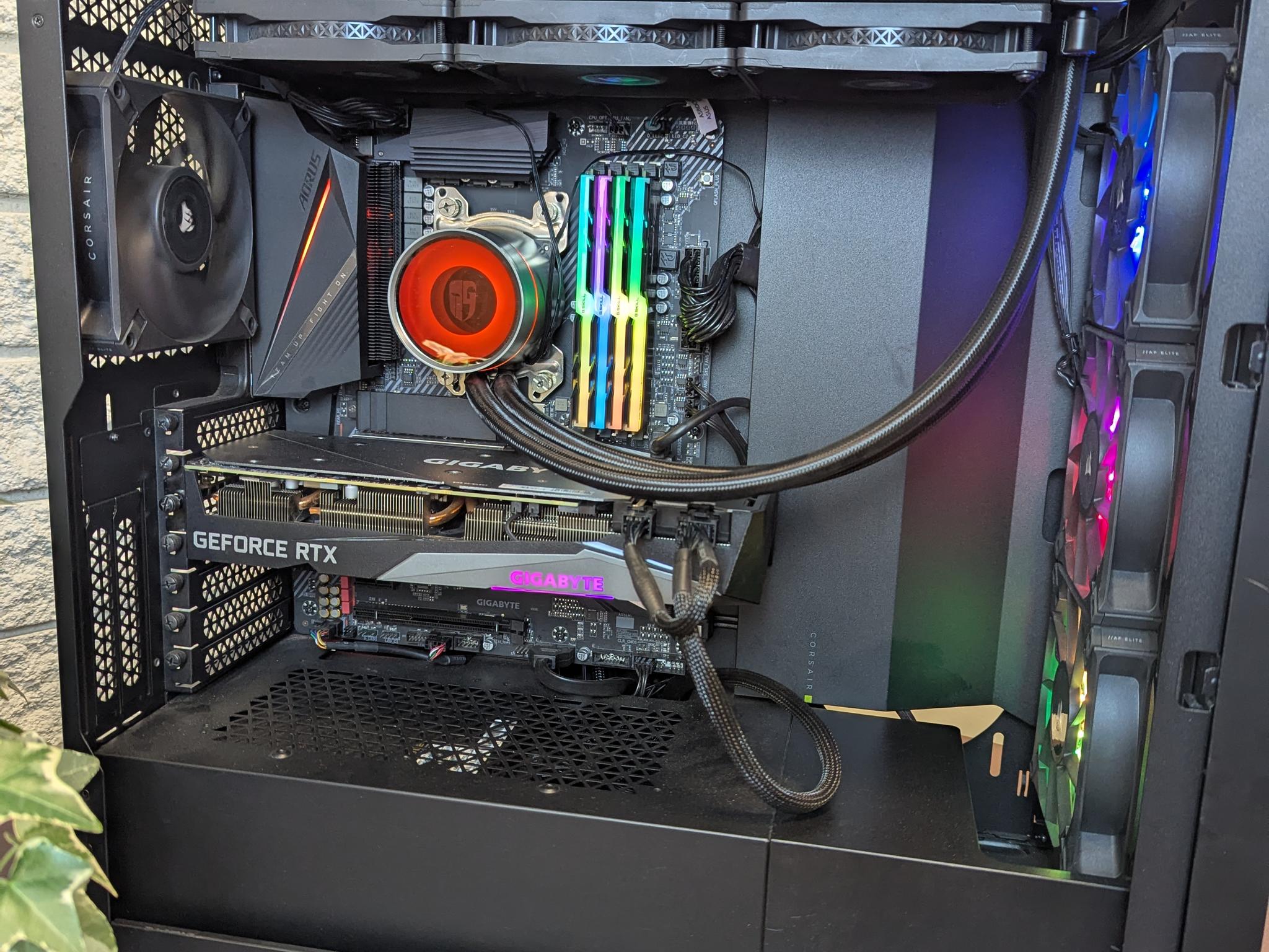 Ryzen 7 3700X | RTX 3070 | 32GB DDR4 3200 | 1.25TB Storage |
