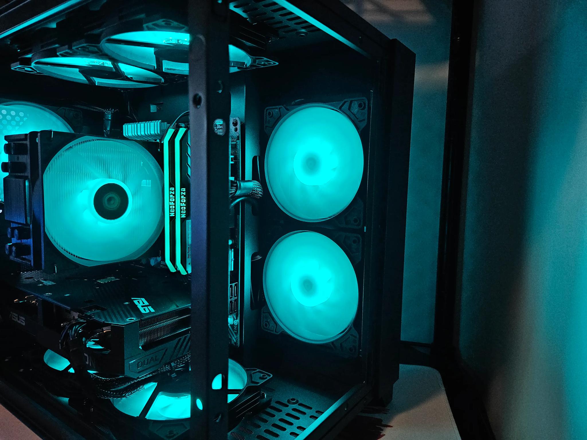 Dark Side Gaming RIG Ryzen 5 / 16GB / 1TB SSD / RX 7600