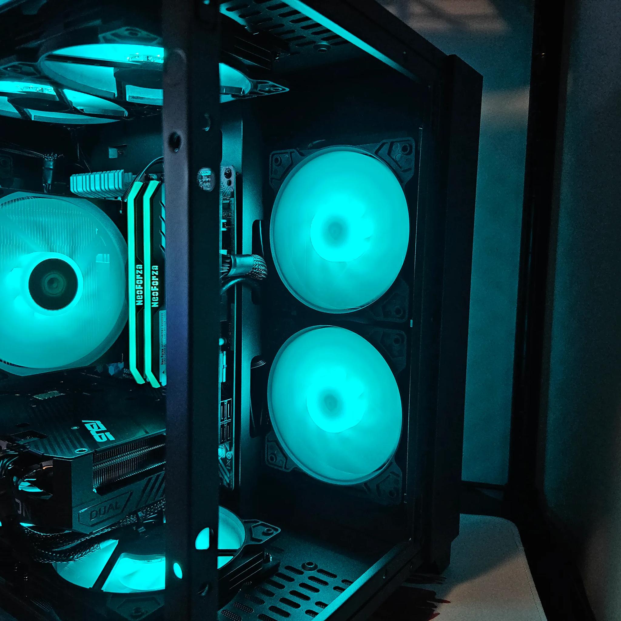 Dark Side Gaming RIG Ryzen 5 / 16GB / 1TB SSD / RX 7600