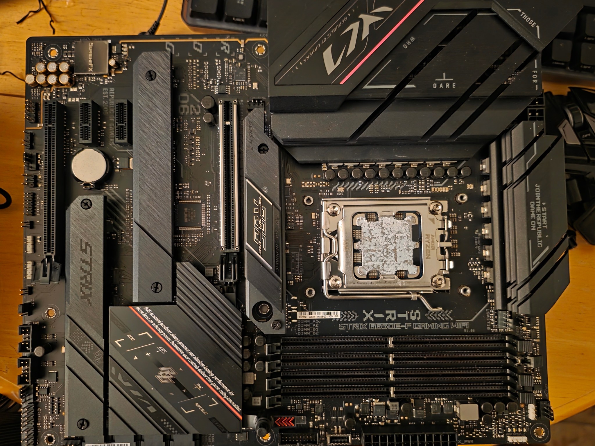 Asus ROG STRIX B650E-F GAMING WIFI