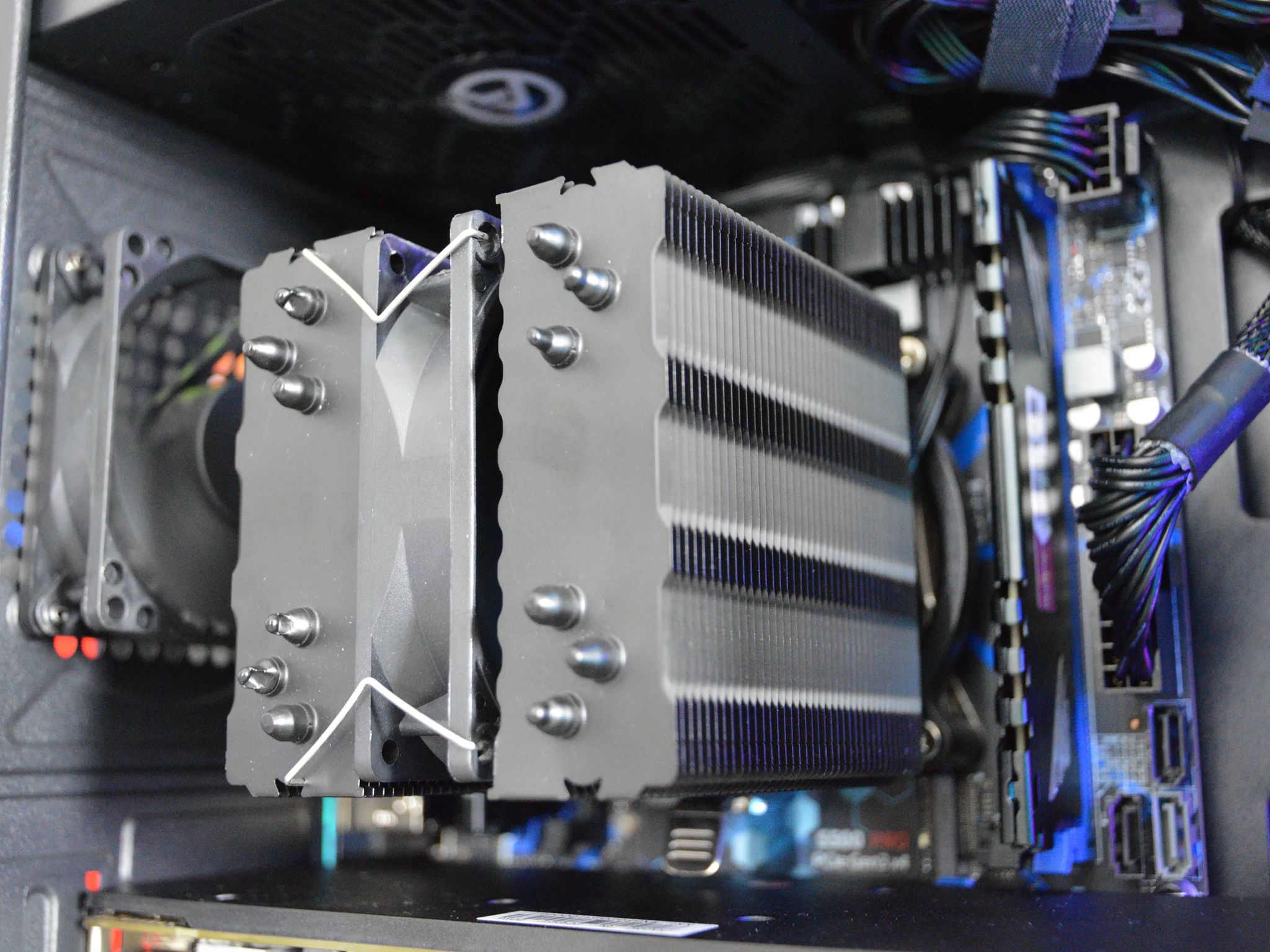 ⚫🟢| RX 580 8GB | INTEL XEON E5-2670 V3 | 16GB DDR4 RAM | 1TB NVME SSD | Midnight Money |