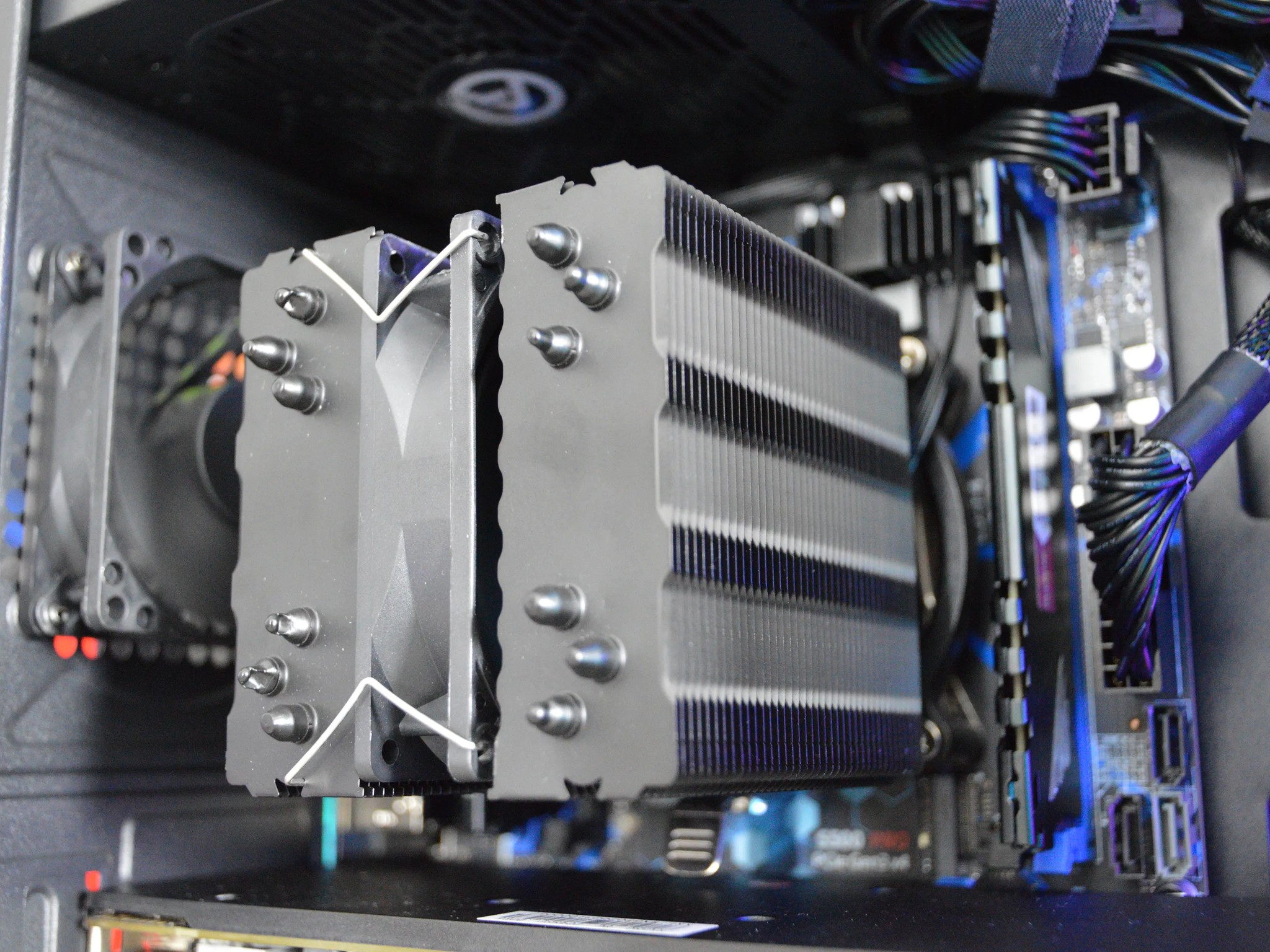⚫🟢| RX 580 8GB | INTEL XEON E5-2670 V3 | 16GB DDR4 RAM | 1TB NVME SSD | Midnight Money |