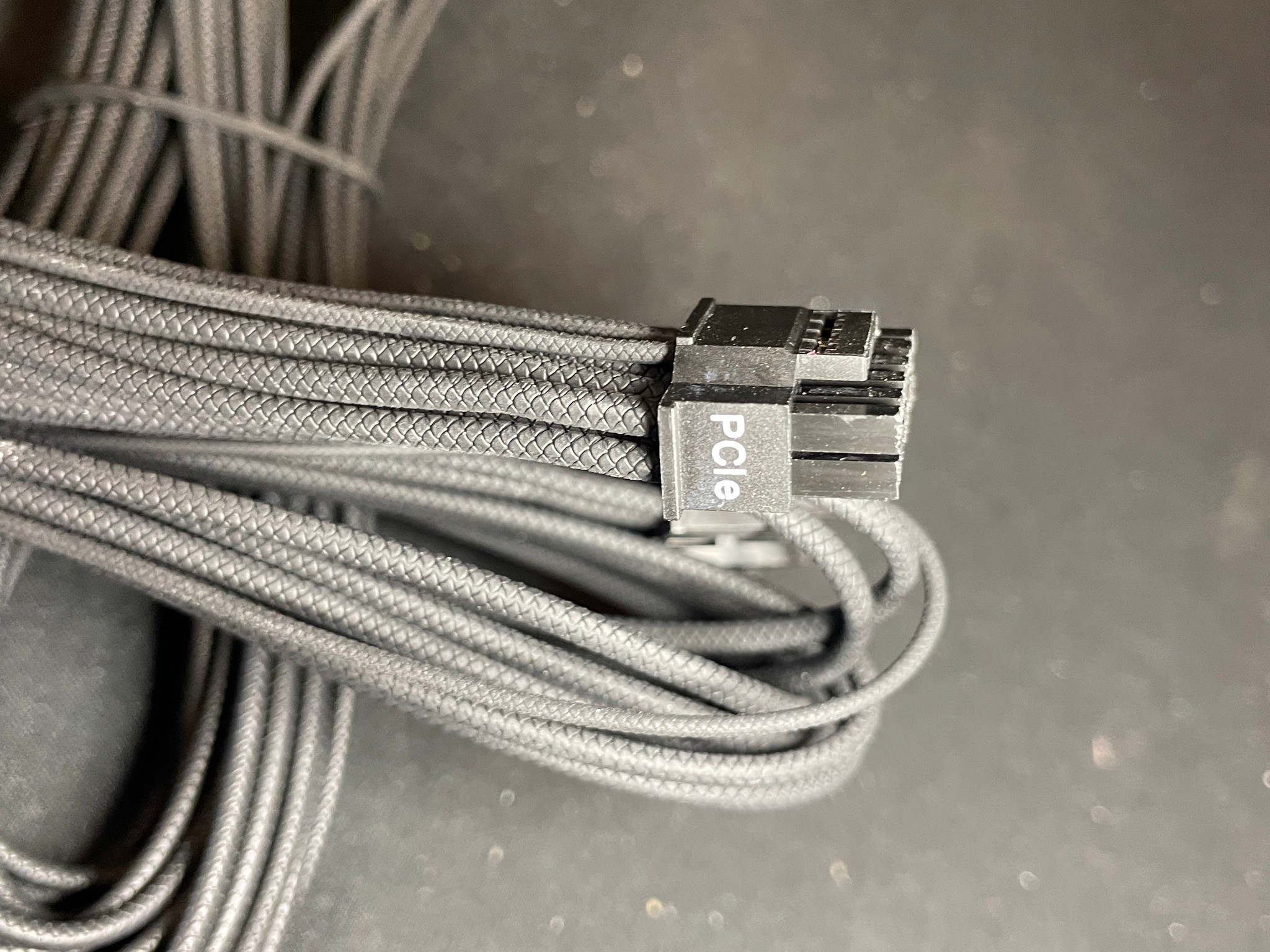 Corsair rm1000x power supply cords and box