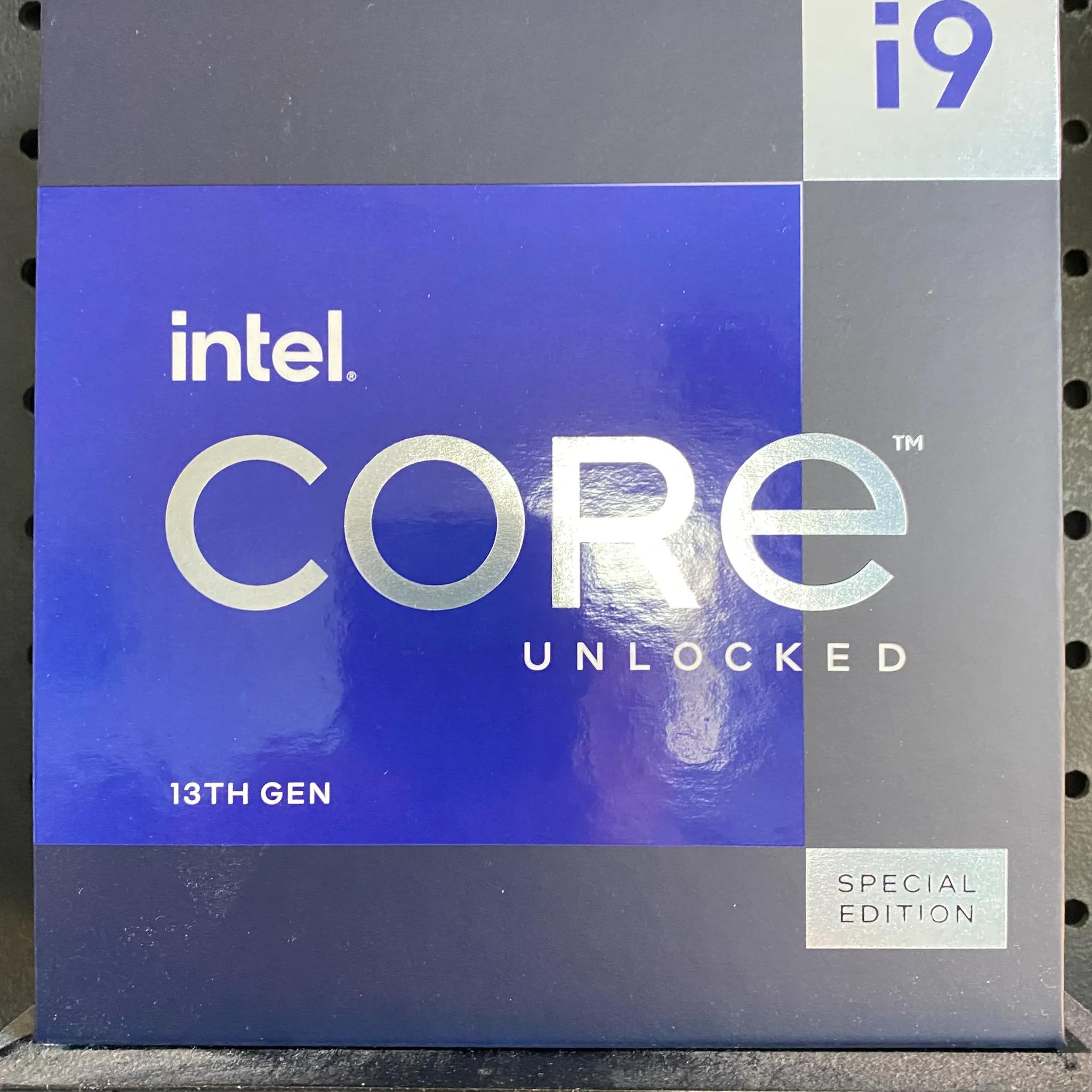 ROG Maximus Extreme Z790 Paired with Intel Core 19-13900KS