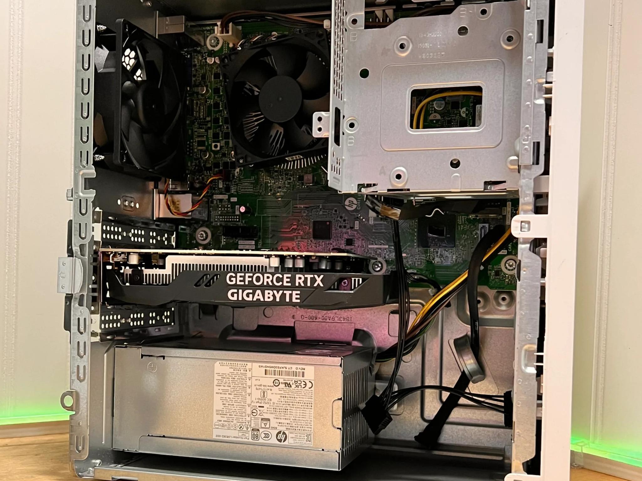 Black Friday option 5 RTX3050 6G I5 12400 16g ddr4 1tb NVME 320watt 80+gold proprietary psu