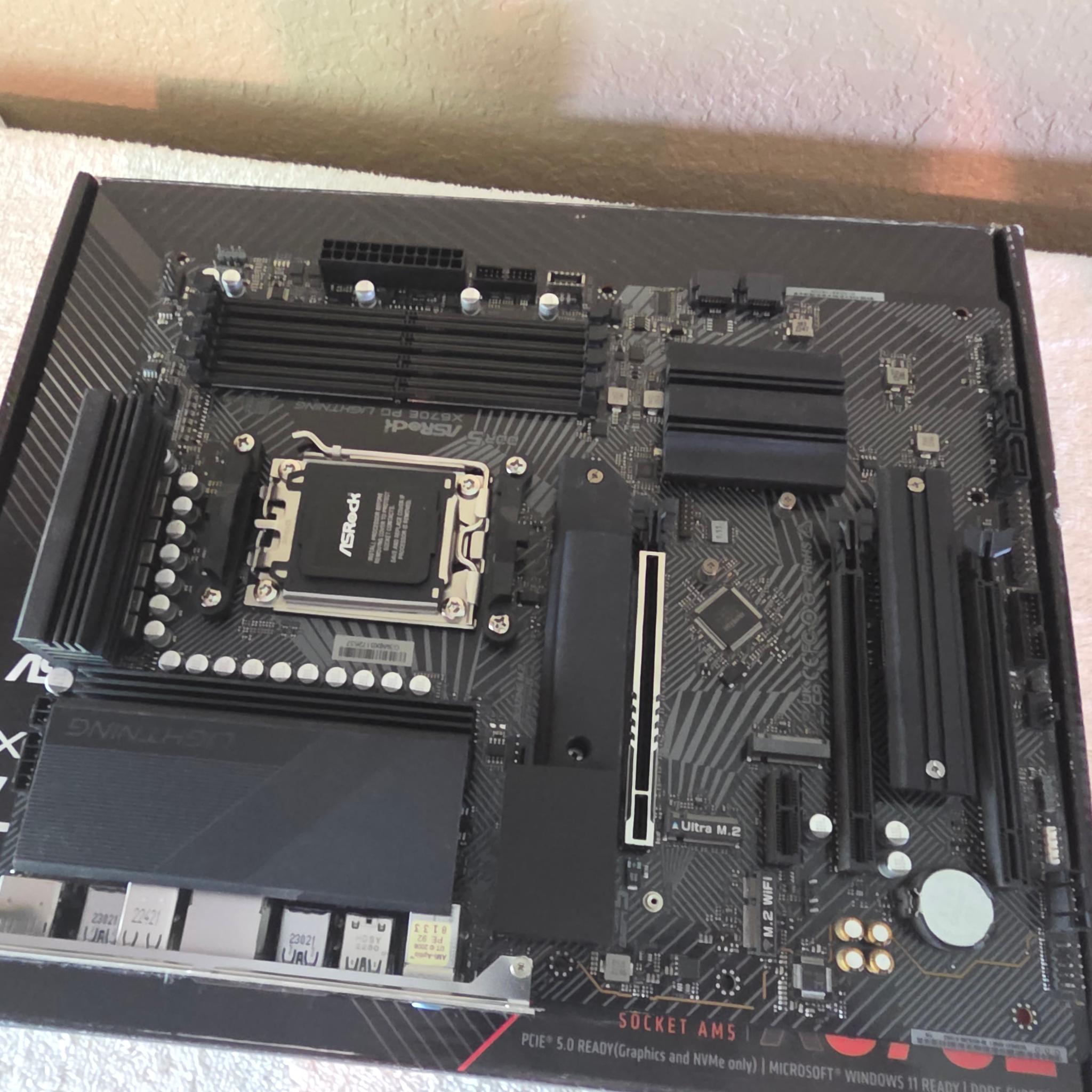 ASRock X670E PG Lightning