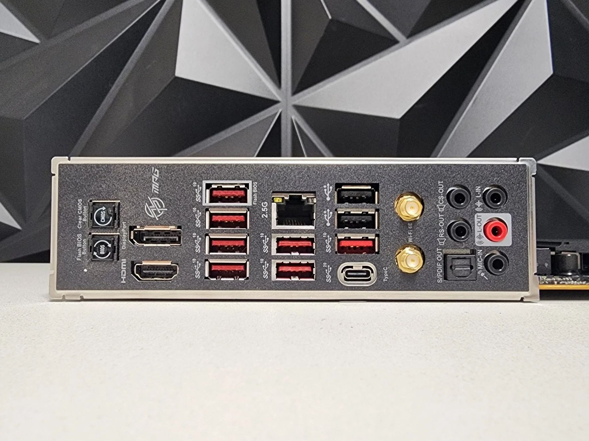 UPDATED BIOS MSI MPG B650 Carbon Wifi AM5 DDR5 ATX Motherboard