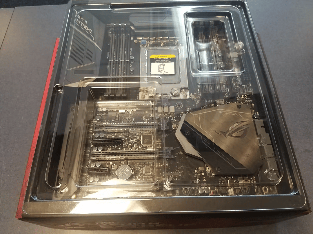 For Sale Asus X399 Zenith Extreme motherboard