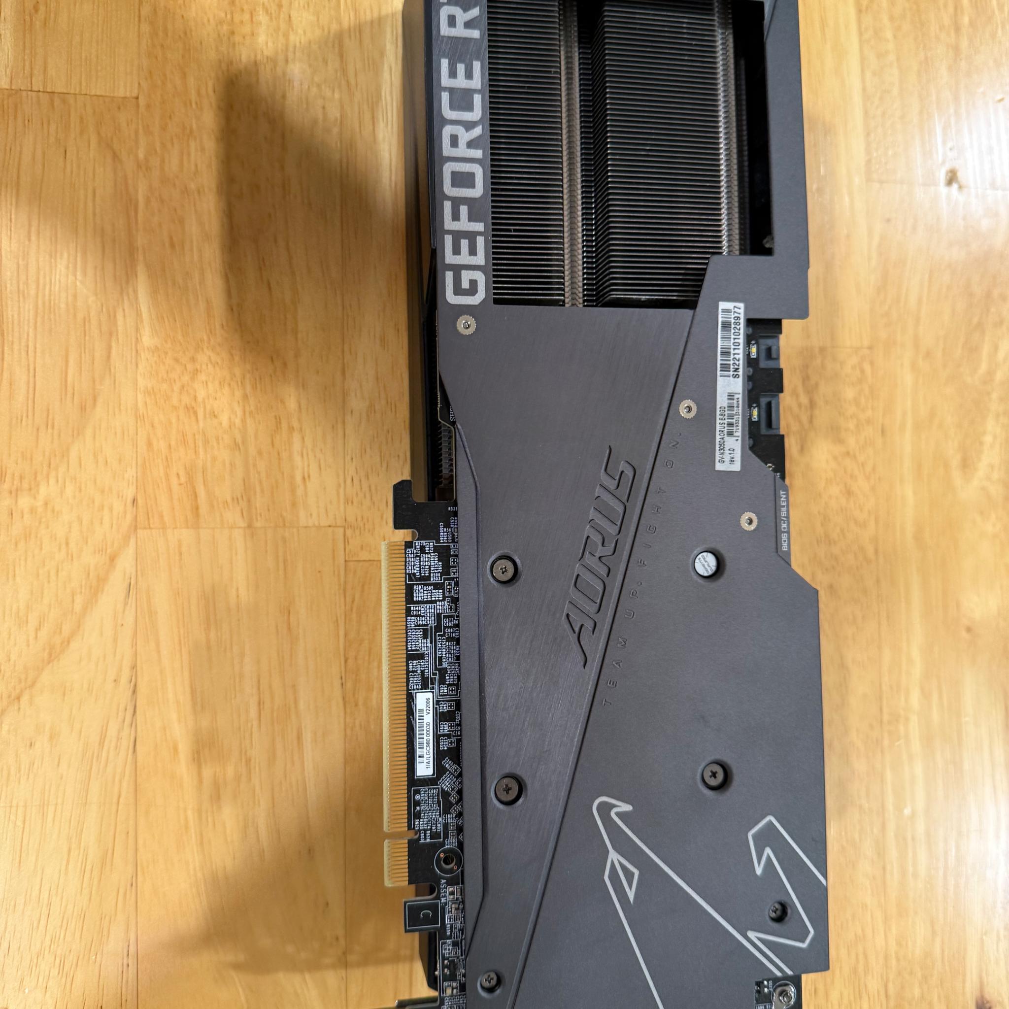 Gigabyte RTX 3050 8GB 3-fan Windforce