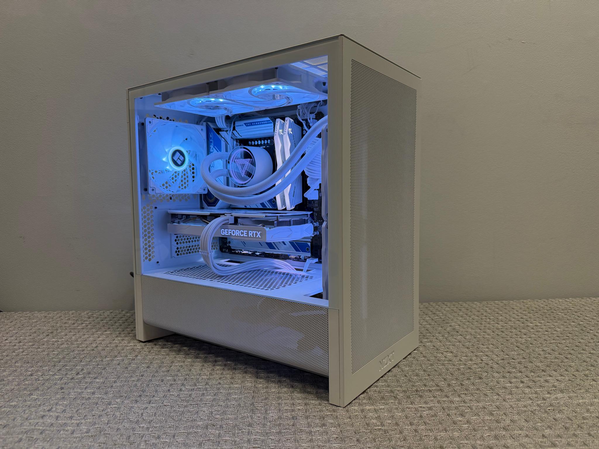 i5-13500 • 32GB DDR5 RAM • RTX 4060 OC 8GB White Gaming PC - Ready to Game