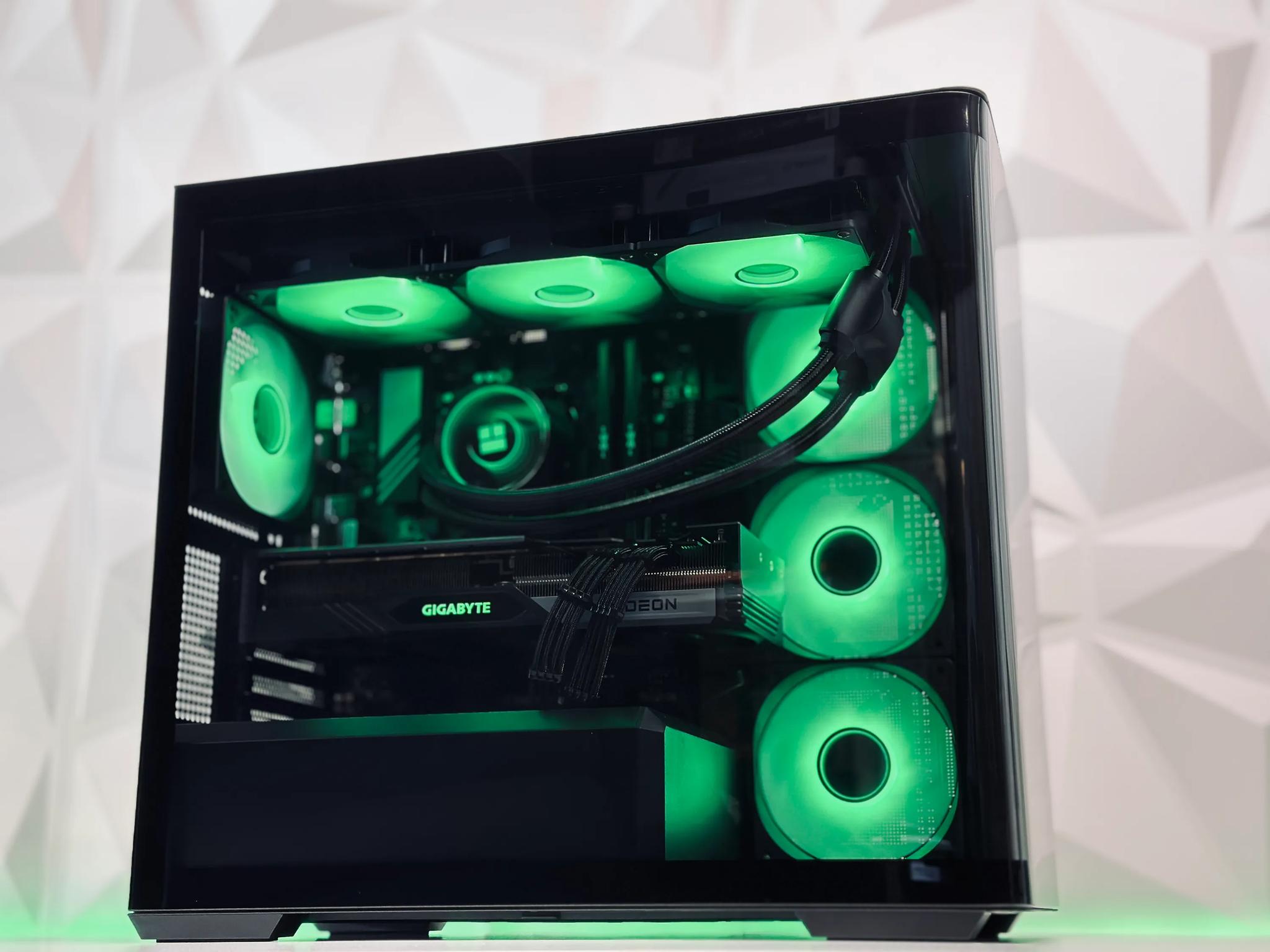 🕸️🕷☢Venom🕸Liquid Cooled Gaming PC🕸AMD RX 7900 GRE 16GB🕸AMD Ryzen 5 7500F🕸32GB DDR5🕸1TB SSD