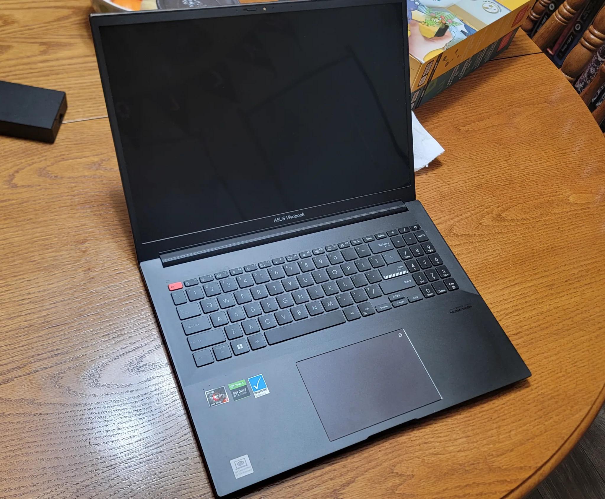 Asus Vivobook 16X OLED