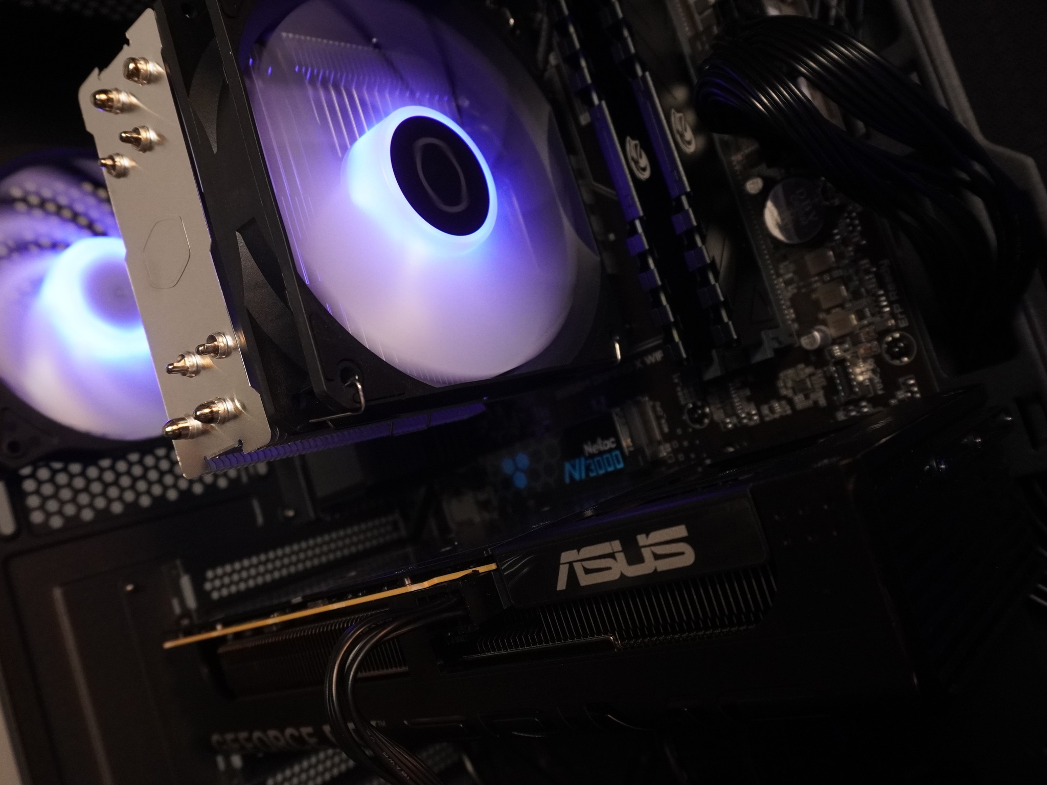 🖤STEALTH🖤 RTX 5060 💚 GAMING MACHINE 🧡 Ryzen 5 5500 | 32GB | 1TB | WIFI