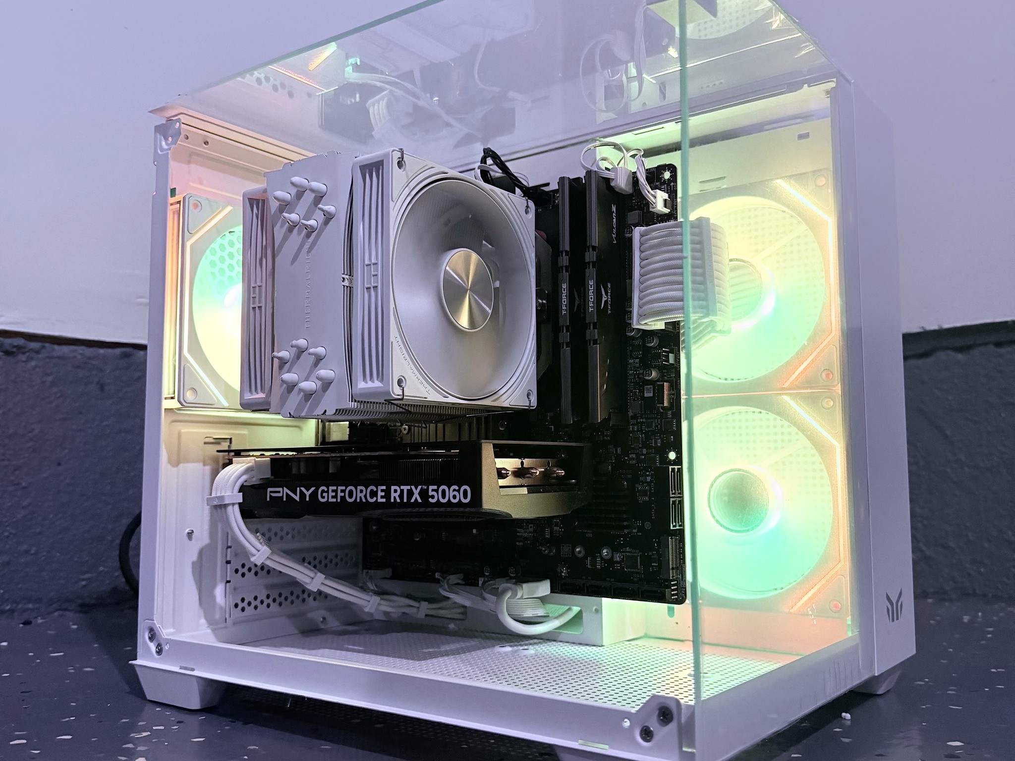 🌈"Frozen Opal"⚪️| 1080p Gaming | RTX 5060 | Ryzen 5 5500 | 16GB Ram | 1TB Storage | Free Shipping